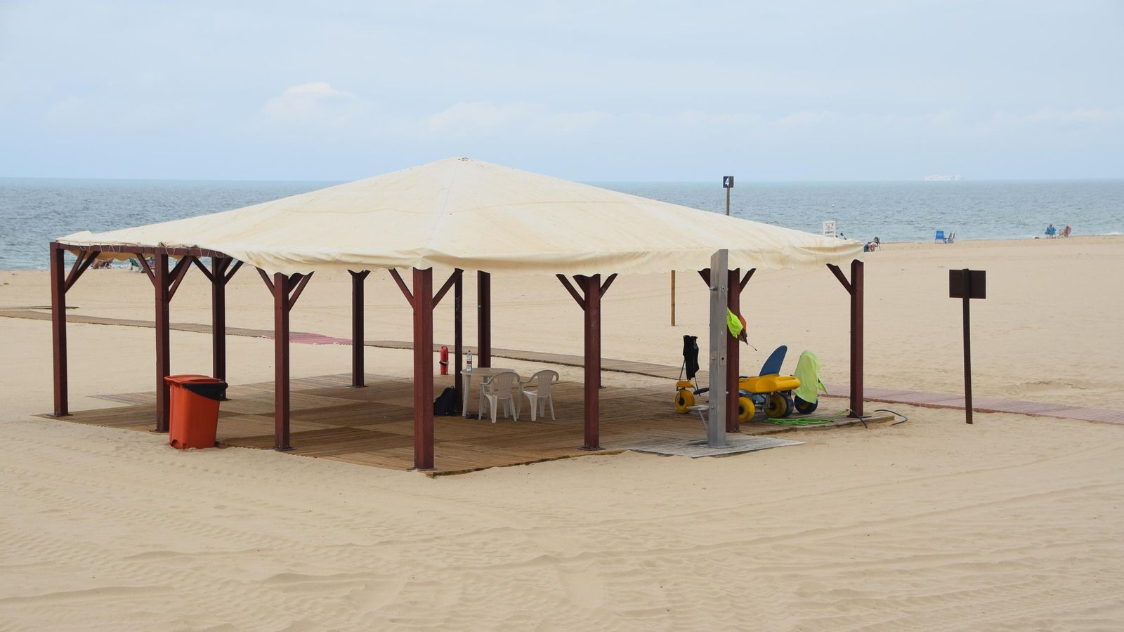 Los equipamientos siguen siendo escasos teniendo en cuenta la enorme asistencia de personas