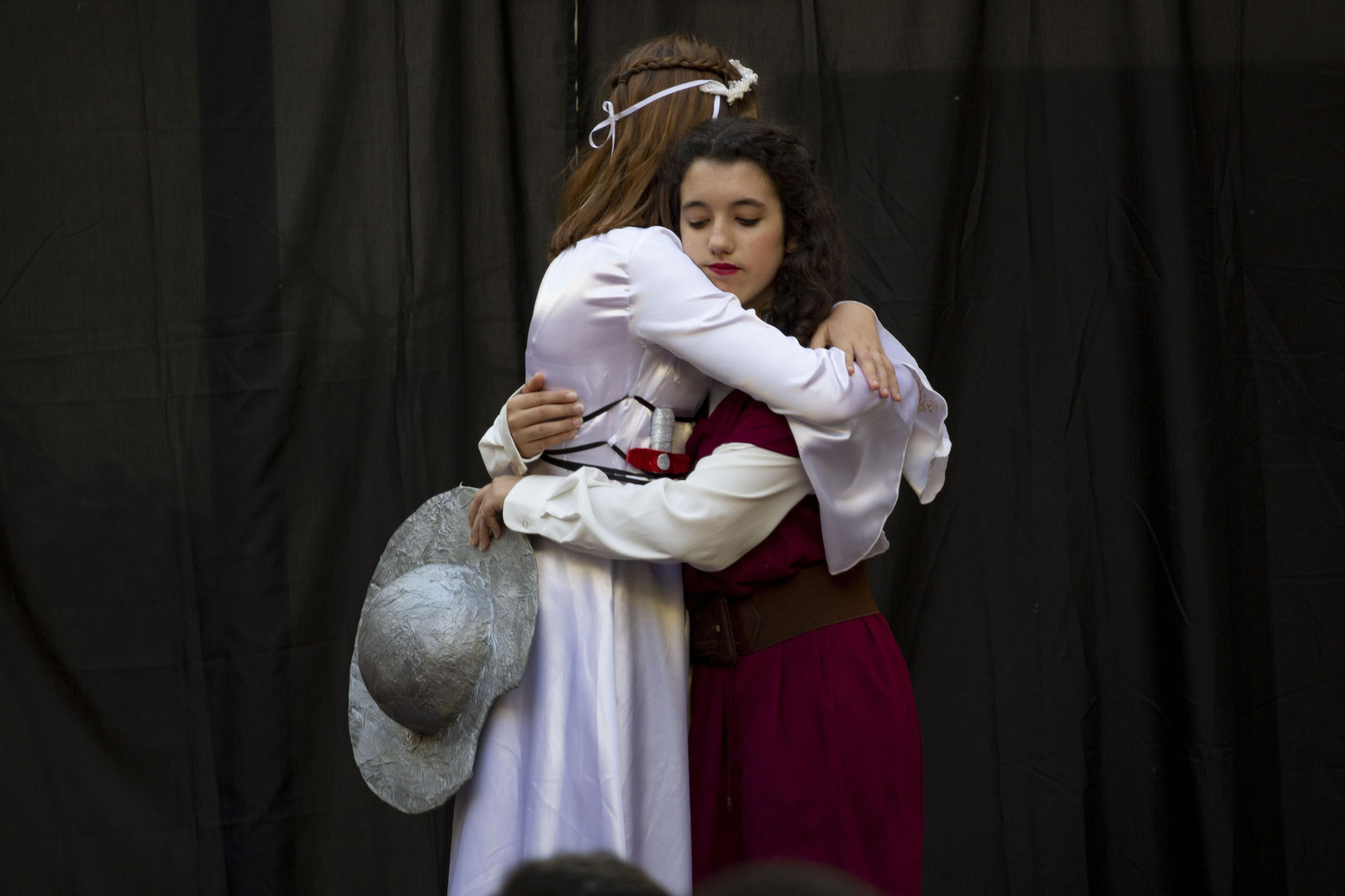 Fotos de el Teatro de Barrio Vivo, obra de "El Dragón"