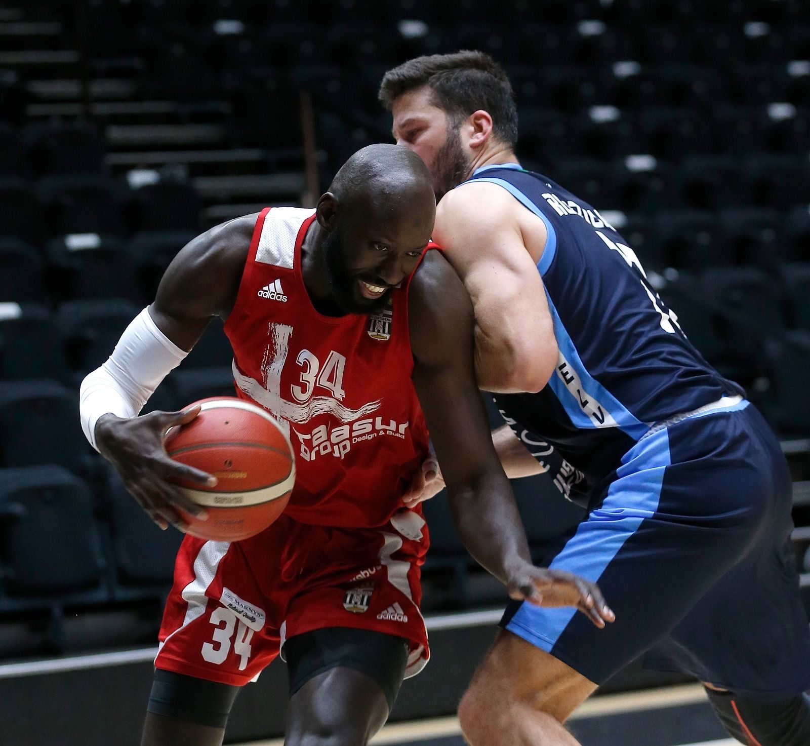 Mansour Kassé durante un partido.