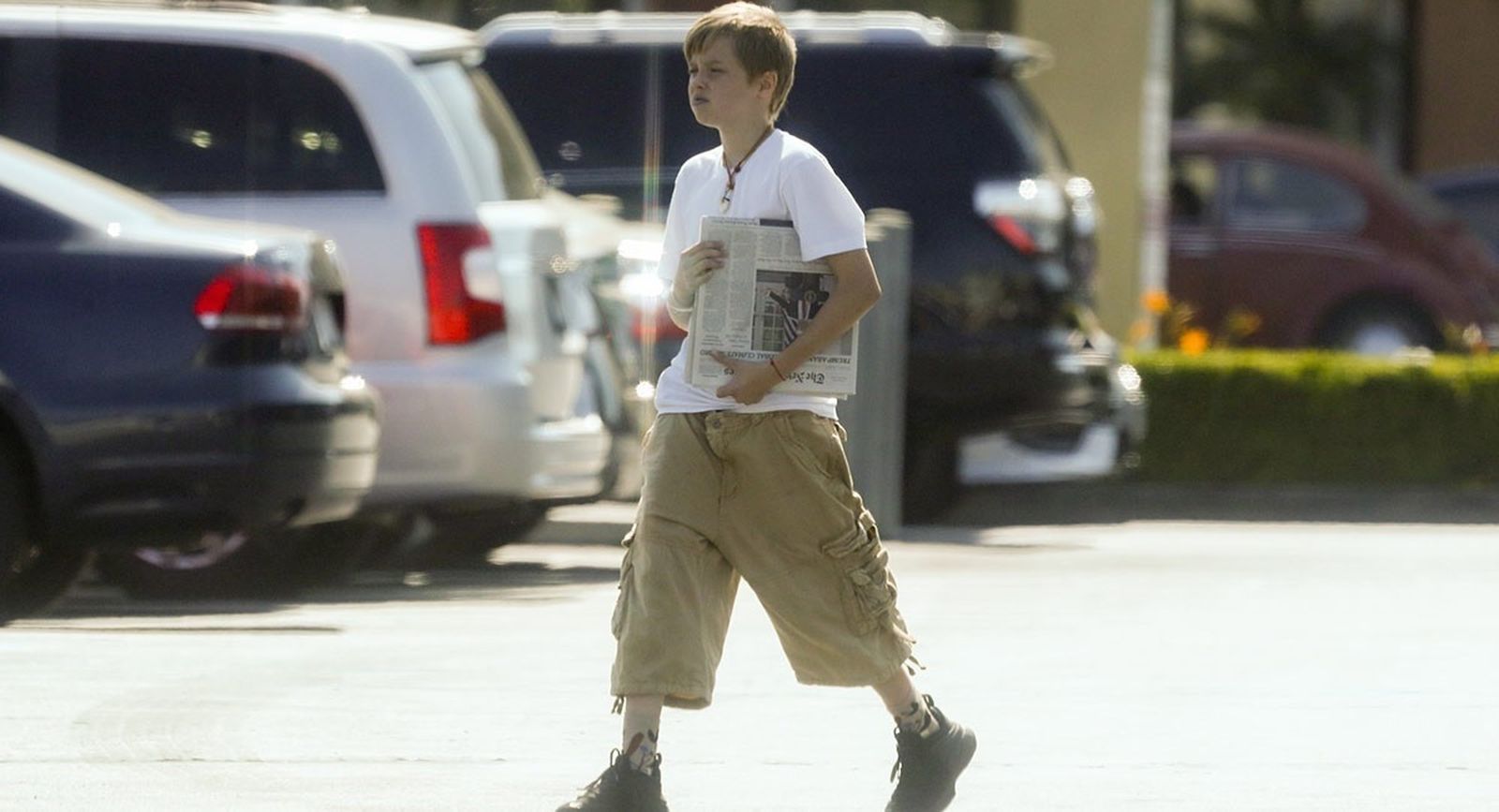 Shiloh Jolie-Pitt viste desde que tenía cuatro años como un chico.