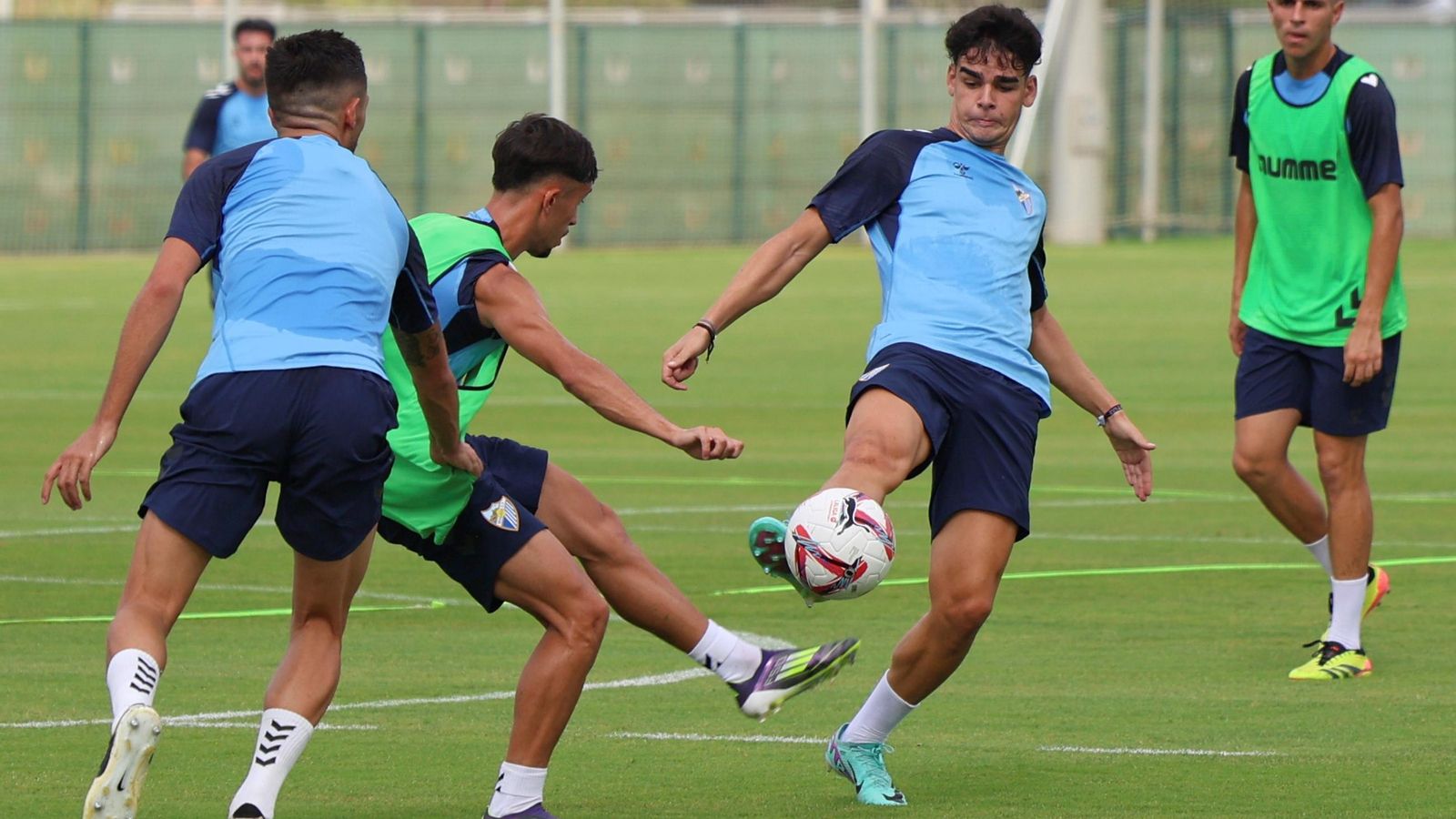 El Málaga CF prueba la Ciudad Deportiva de Arraijanal