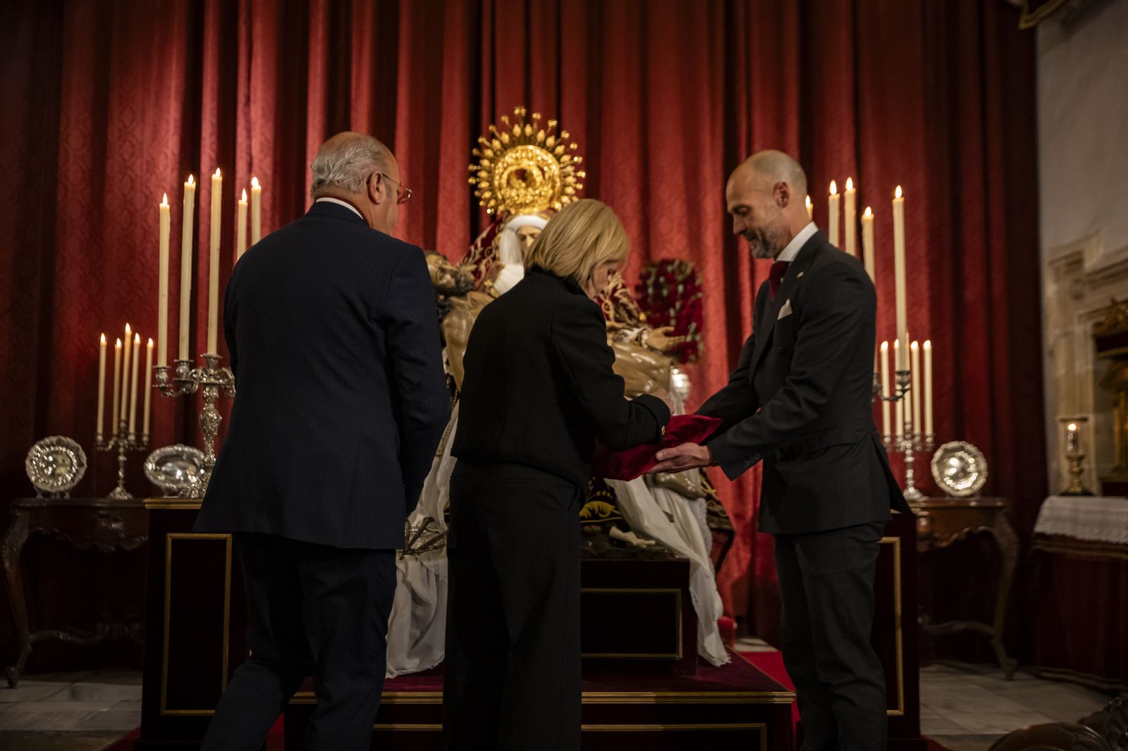 La Virgen de las Angustias recibe la Medalla de Oro de Jerez