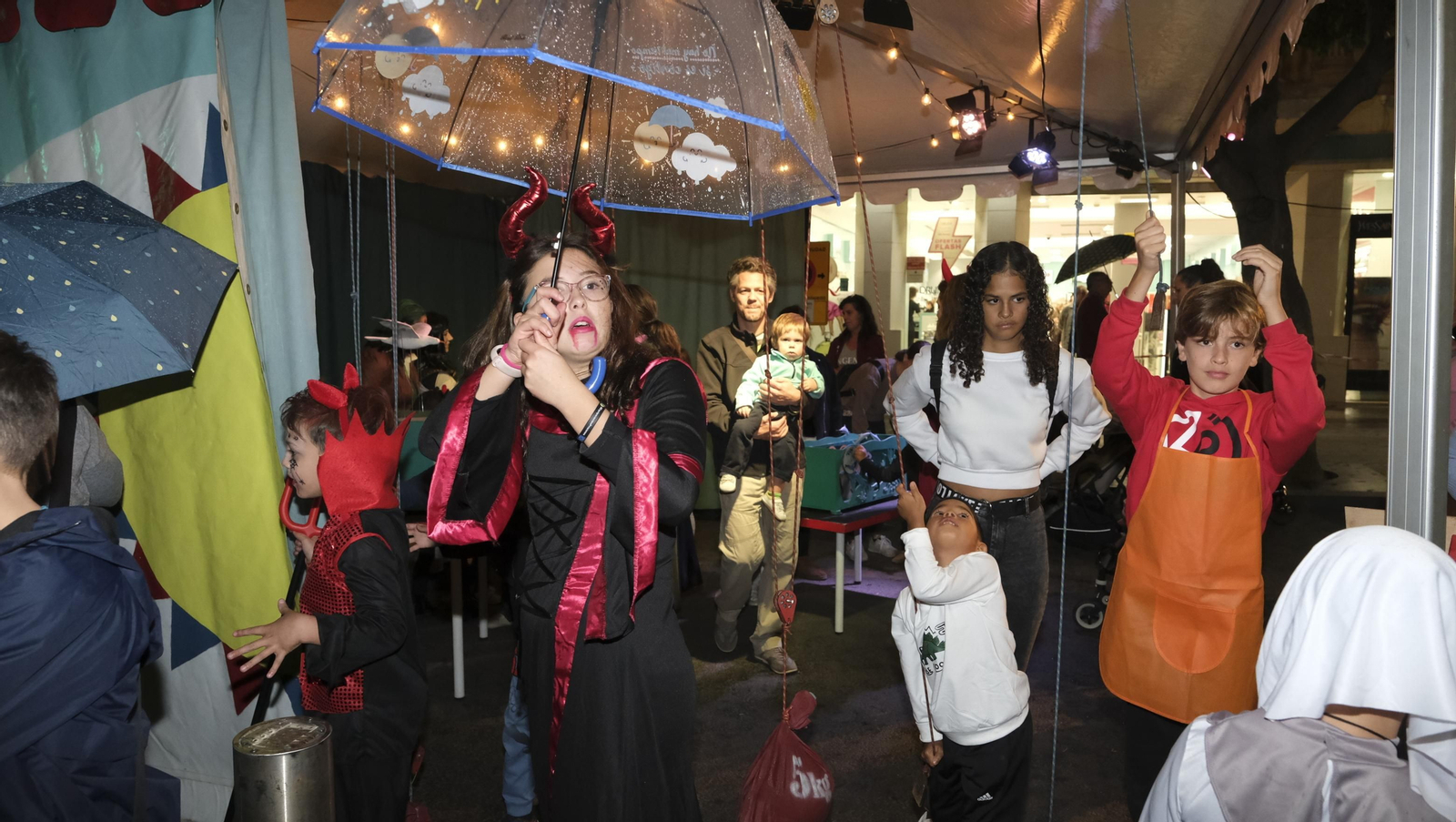 Imágenes de la Noche en Negro de Almería