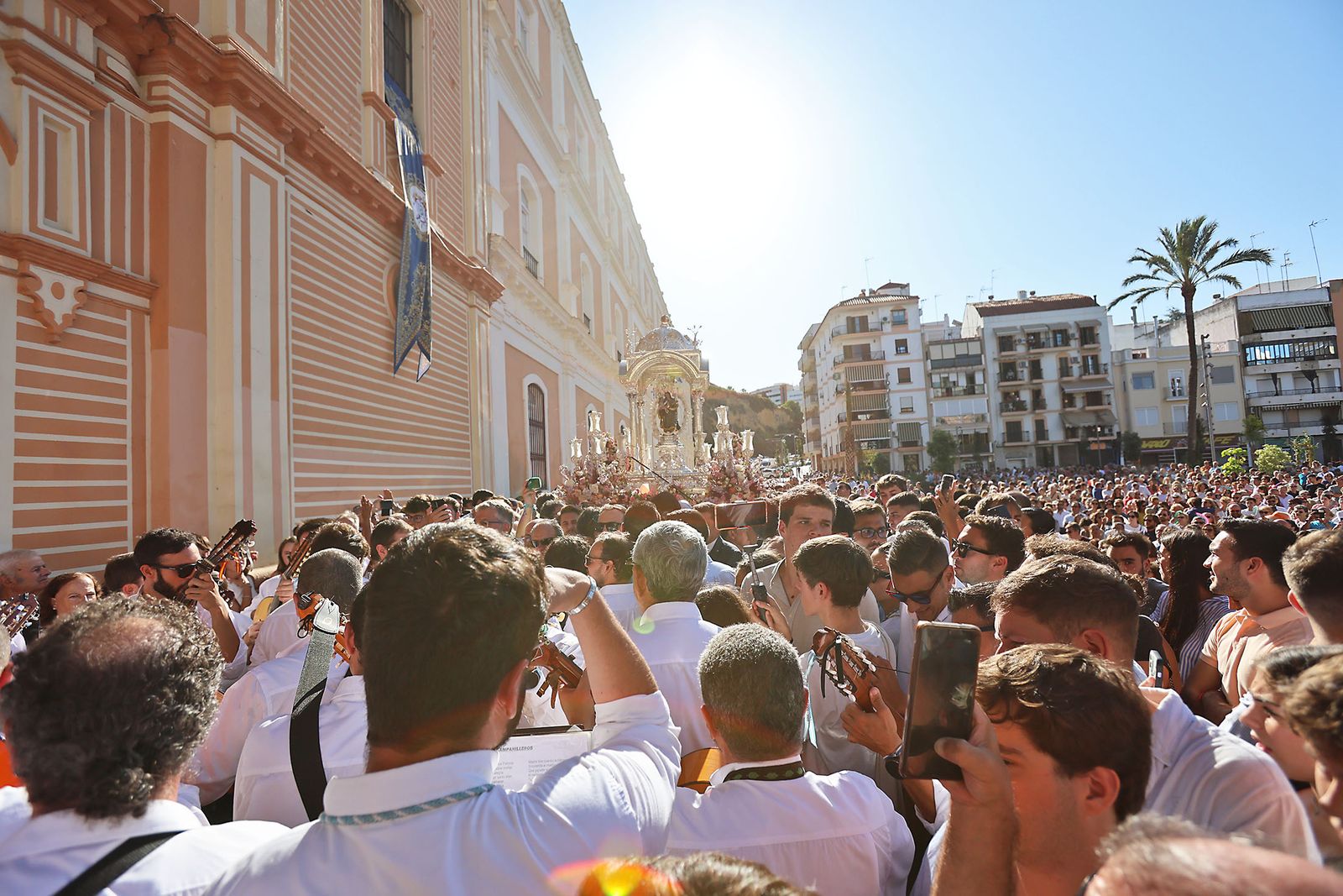 La bajada de la Virgen de La Cinta en imágenes