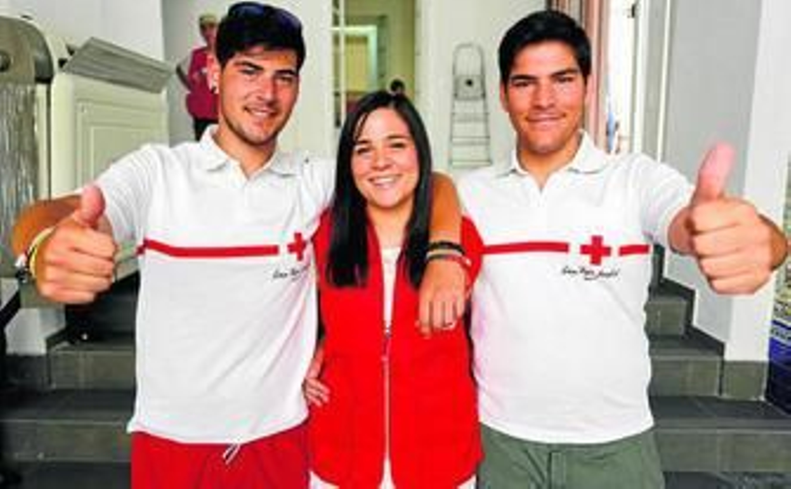 Ismael, María y Benjamín Aranda, tres hermanos voluntarios de Cruz Roja.