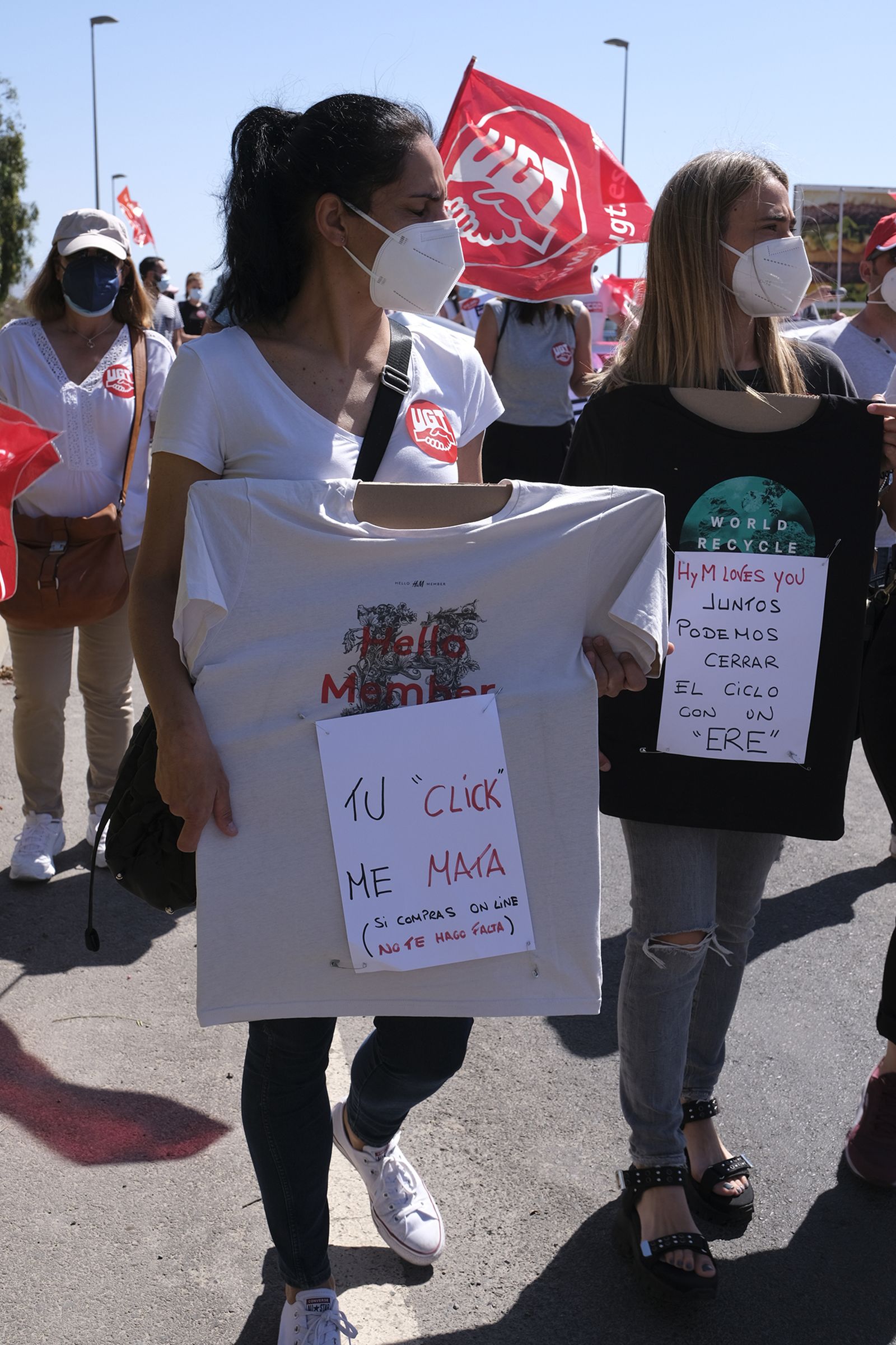 Fotogalería protestas trabajadores H&M Almería