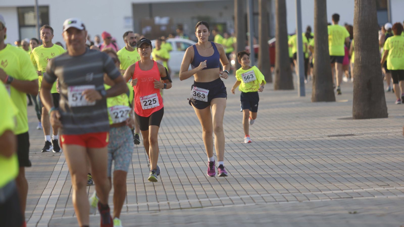 Las fotos de la VII Carrera de la Mujer en La Línea de la Concepción