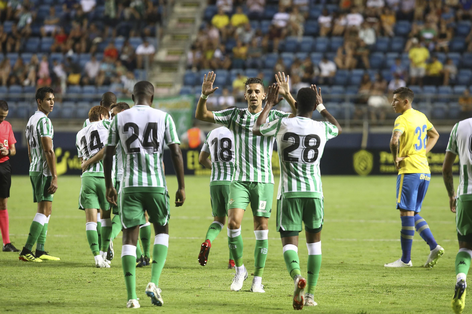 Las imágenes de la final del Betis-Las Palmas del Trofeo Carranza