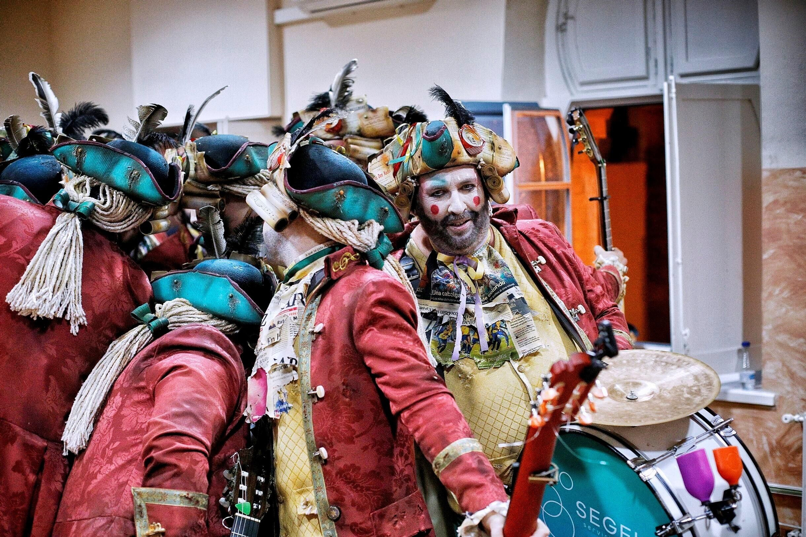 Comparsa 'Vuelve ya el 3x4'