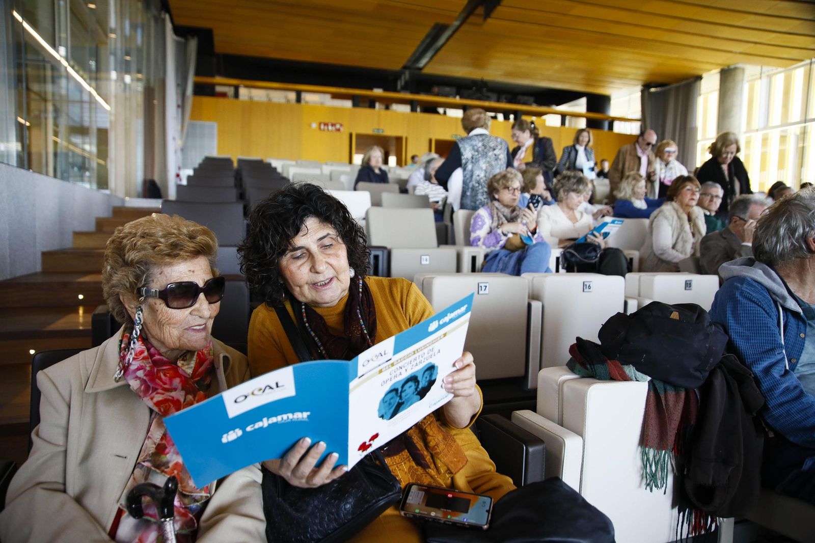 Imágenes del concierto de ópera y zarzuela de la OCAL en el auditorio de Cajamar en el PITA