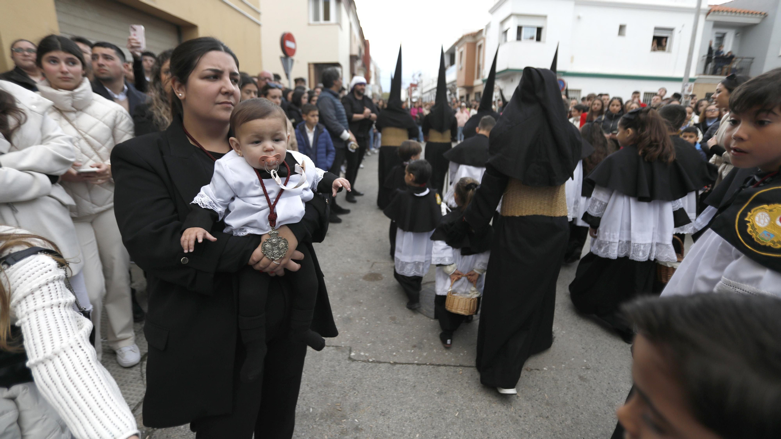 Fotos del Martes Santo en La Línea: Penas y Dolores