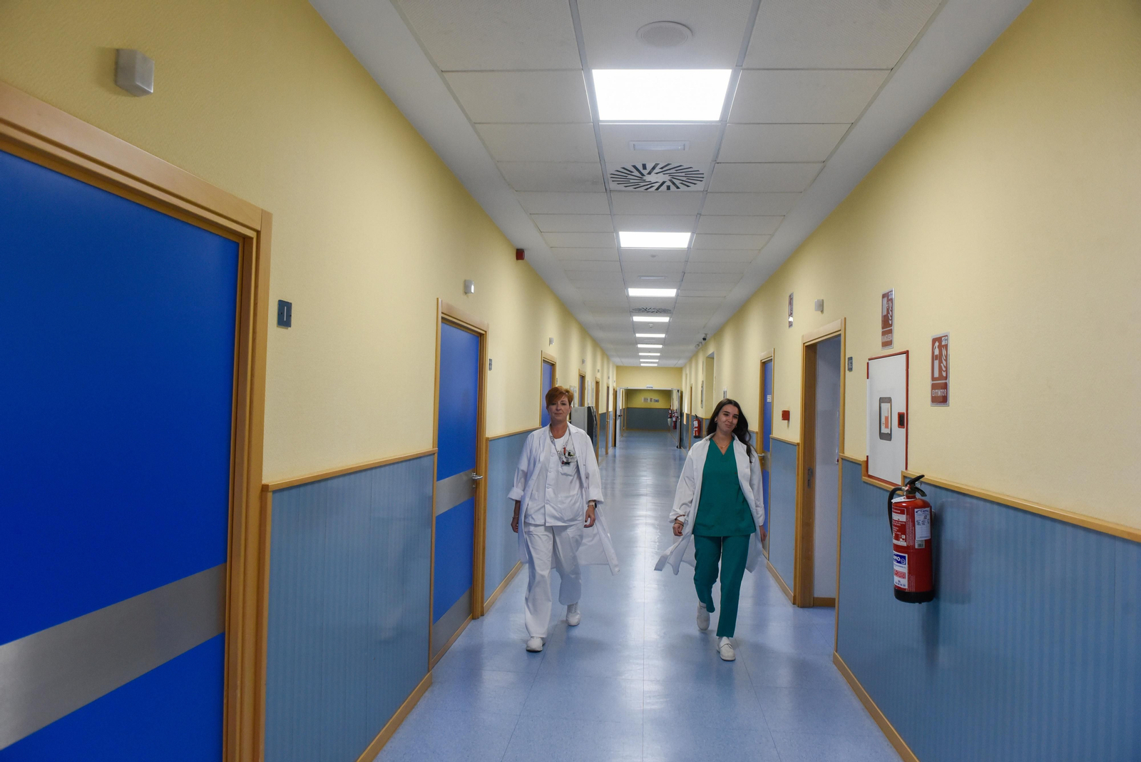 Reportaje sobre los 100 años que ha cumplido el Hospital de Cruz Roja