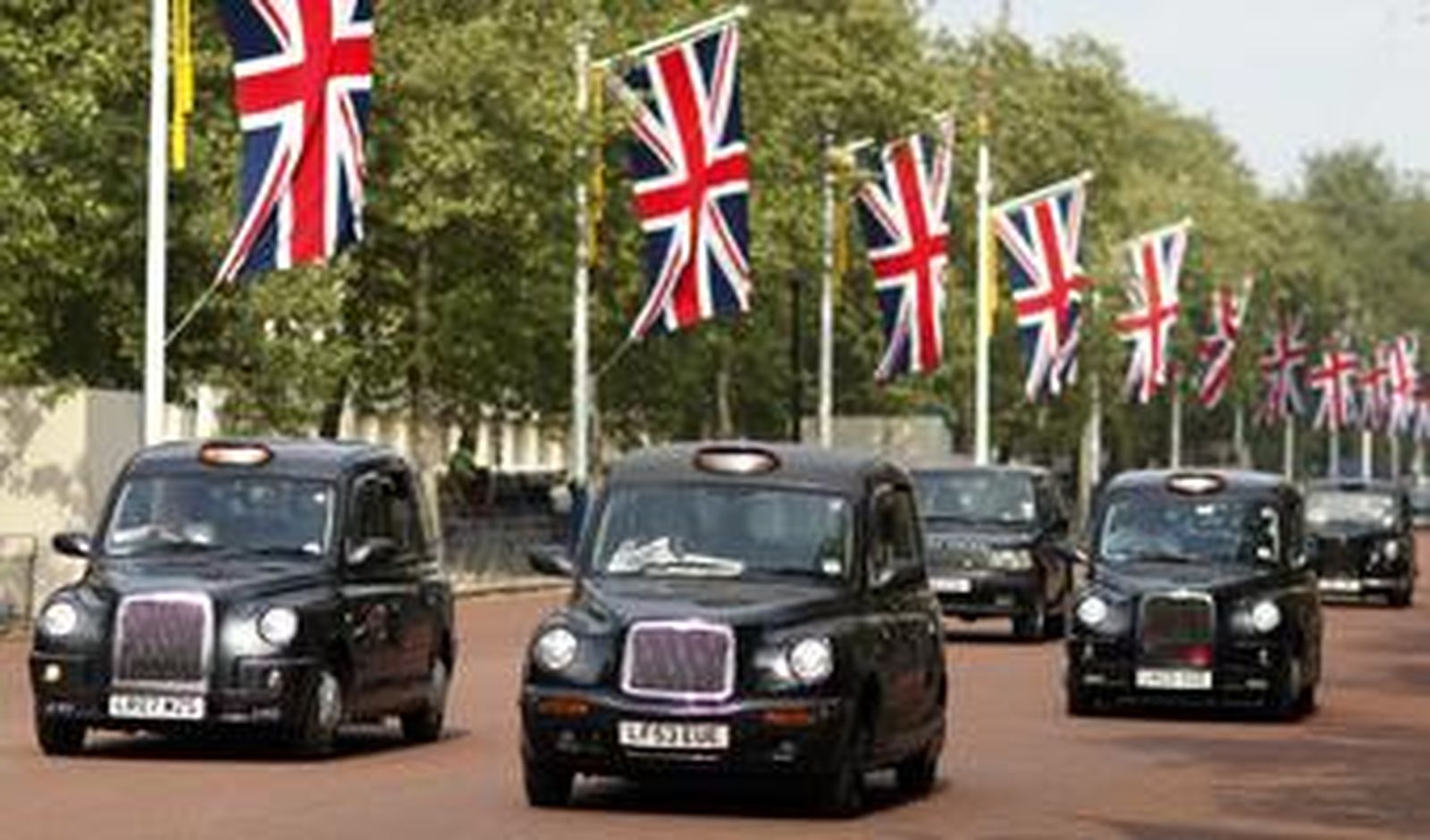 El Reino Unido se prepara para la boda del príncipe Guillermo y Kate Middleton.

Foto: Reuters