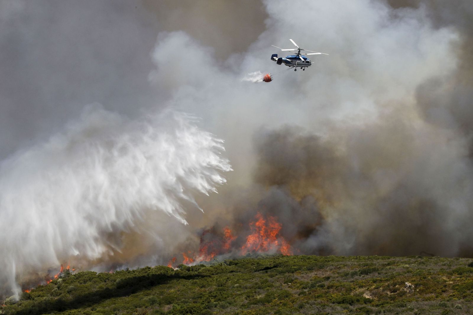Imagen de archivo de un incendio ocurrido en La Línea el pasado año.