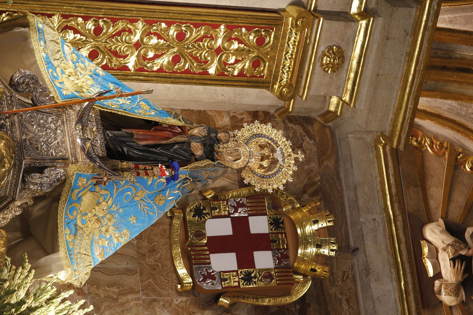 Fotogalería misas en honor a la Virgen del Mar. Feria de Almería 2019