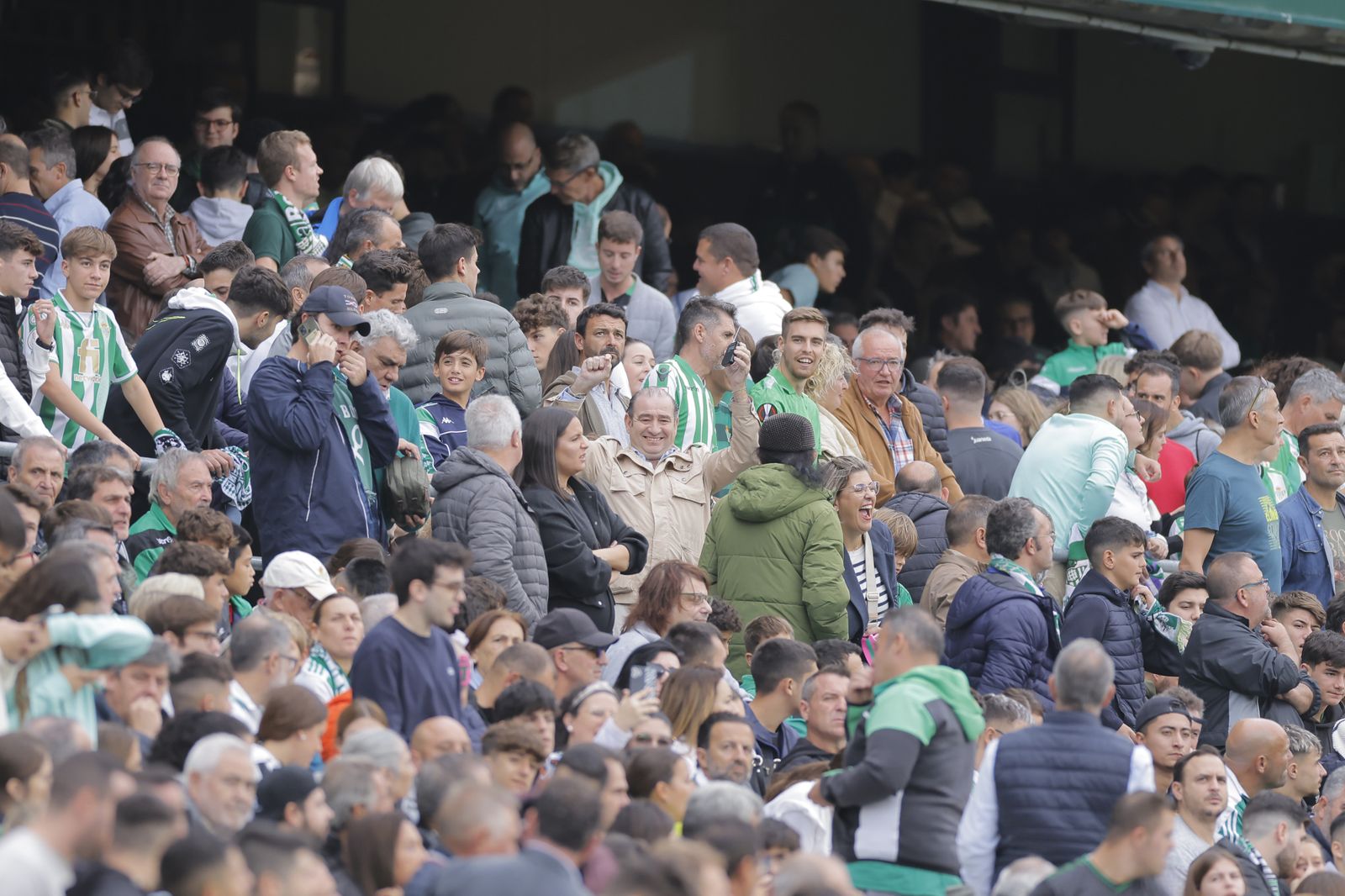 Búscate en las fotos del Betis-Mallorca