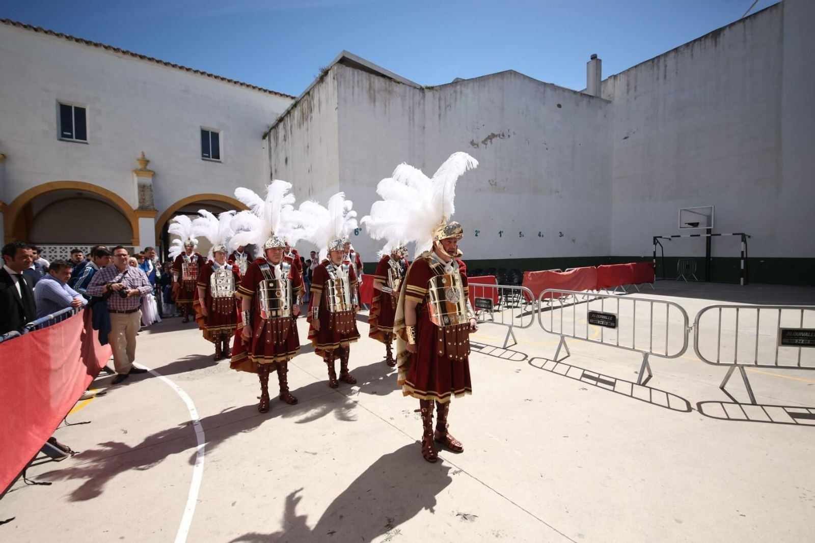 La guardia romana del Señor del Consuelo de la hermandad del Transporte