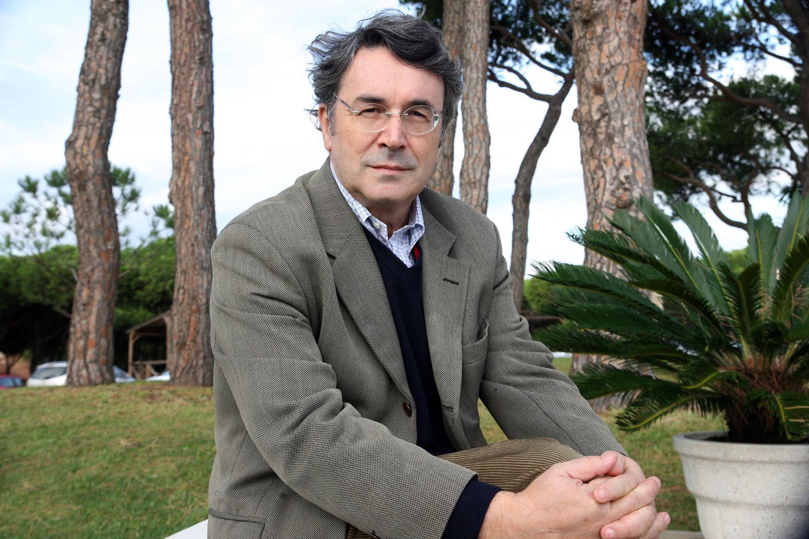 Andrés Trapiello inaugurará la Feria del Libro de Tomares.