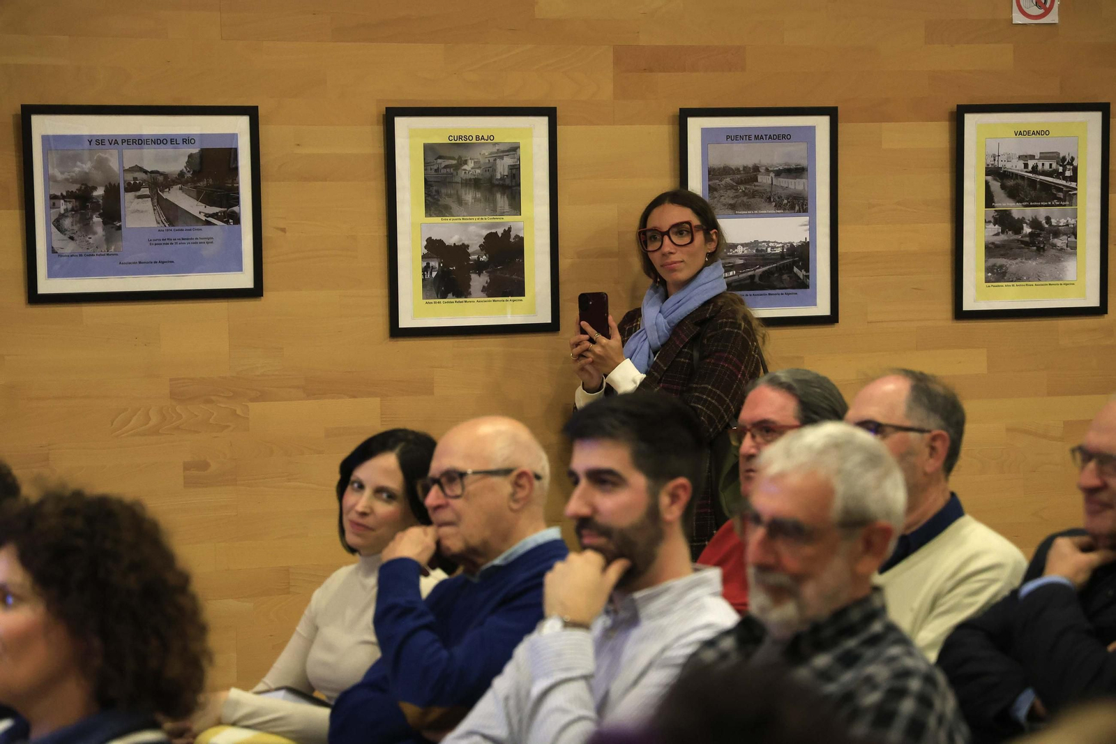 Las fotos de la presentación del libro de Ángel Sáez 'Como el viento de Levante'