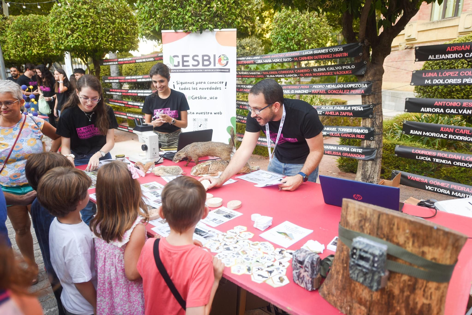 Las mejores fotos de la Feria de los Ingenios, el cierre de la Noche de los Investigadores en Córdoba