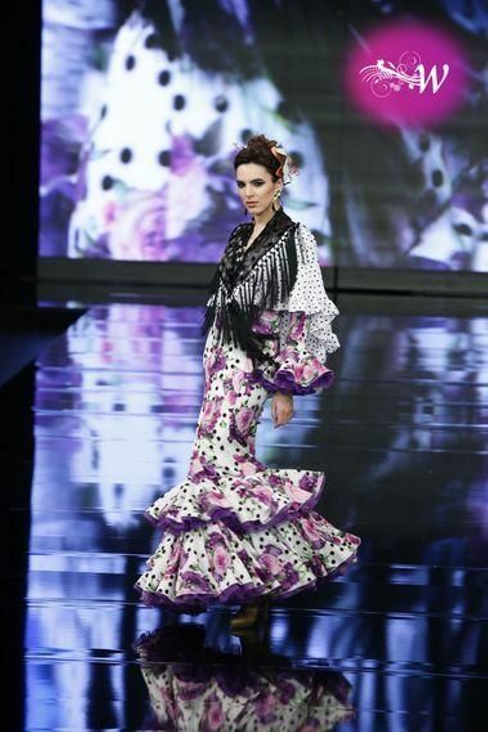 Yolanda Moda Flamenca soprende con 'Firmamento', así es su nueva colección para Simof 2020