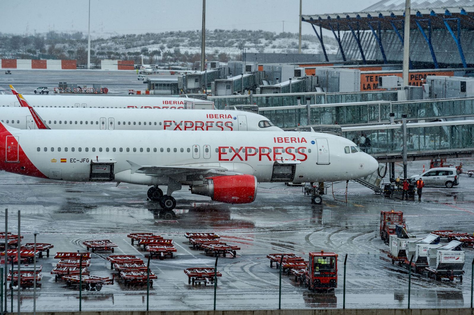 Imágenes de la nevada que ha dejado la borrasca Kristin en Madrid capital