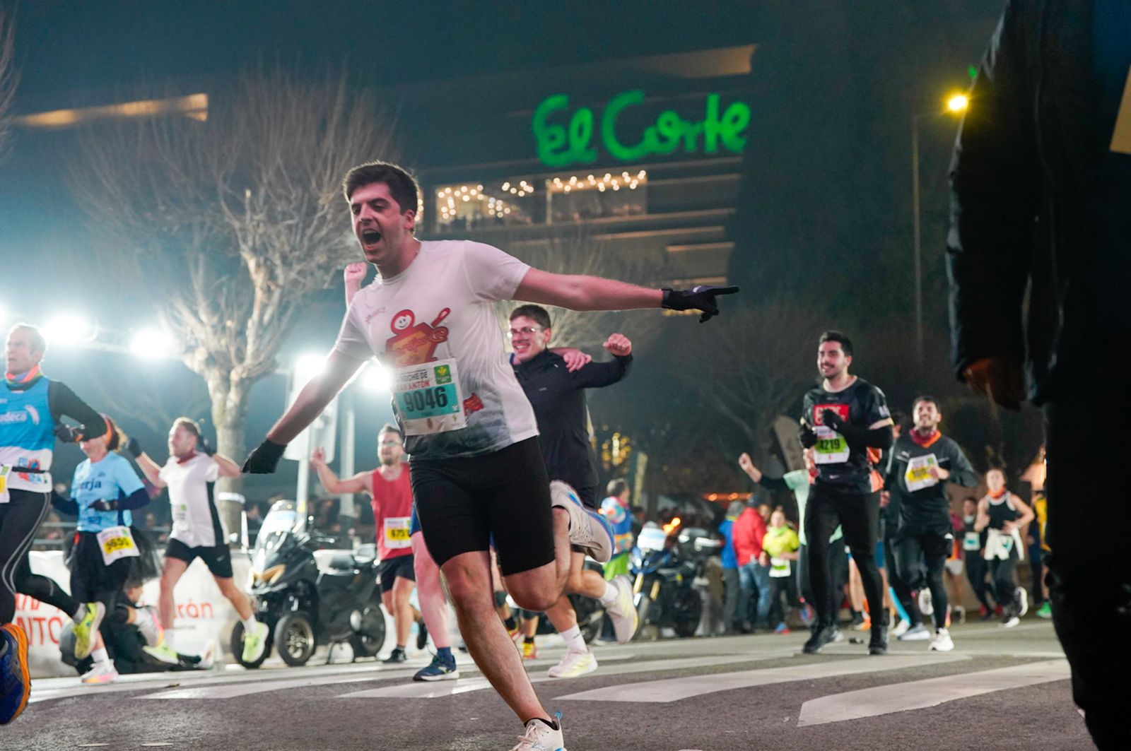 En imágenes: búscate en tu llegada a meta de la Carrera de San Antón 2026 (12)