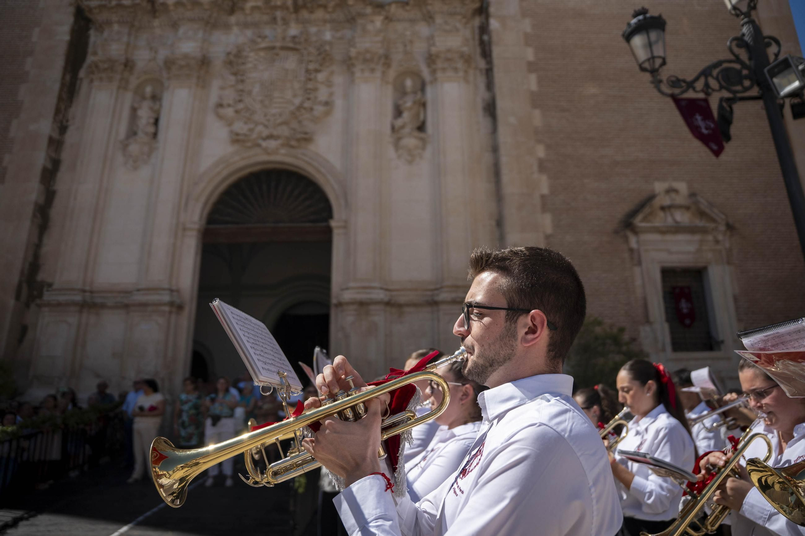 Eucaristía y procesión de Exaltación de la Cruz en la localidad de Vélez-Rubio