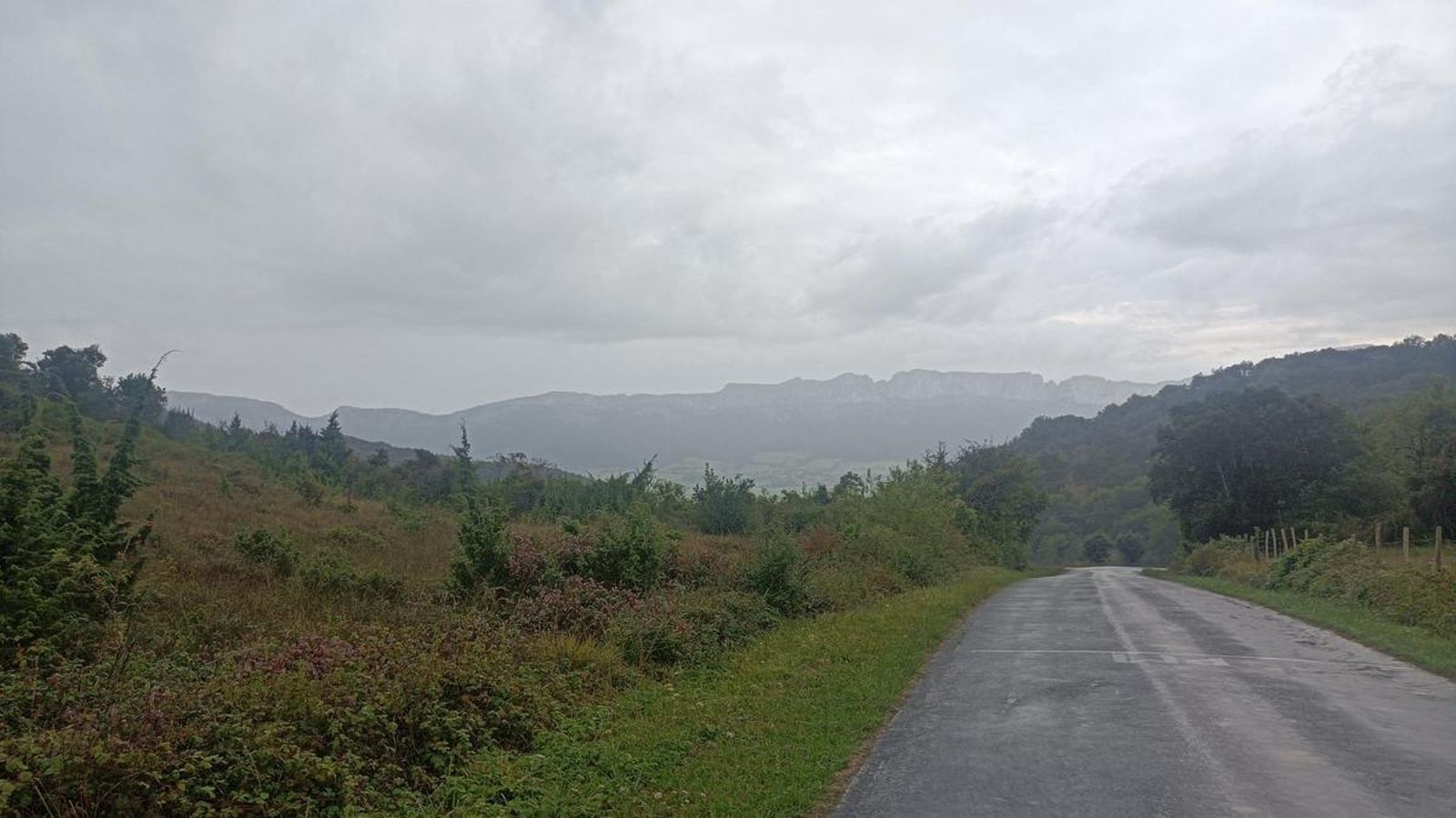 Tramo de carretera tras Hornes.