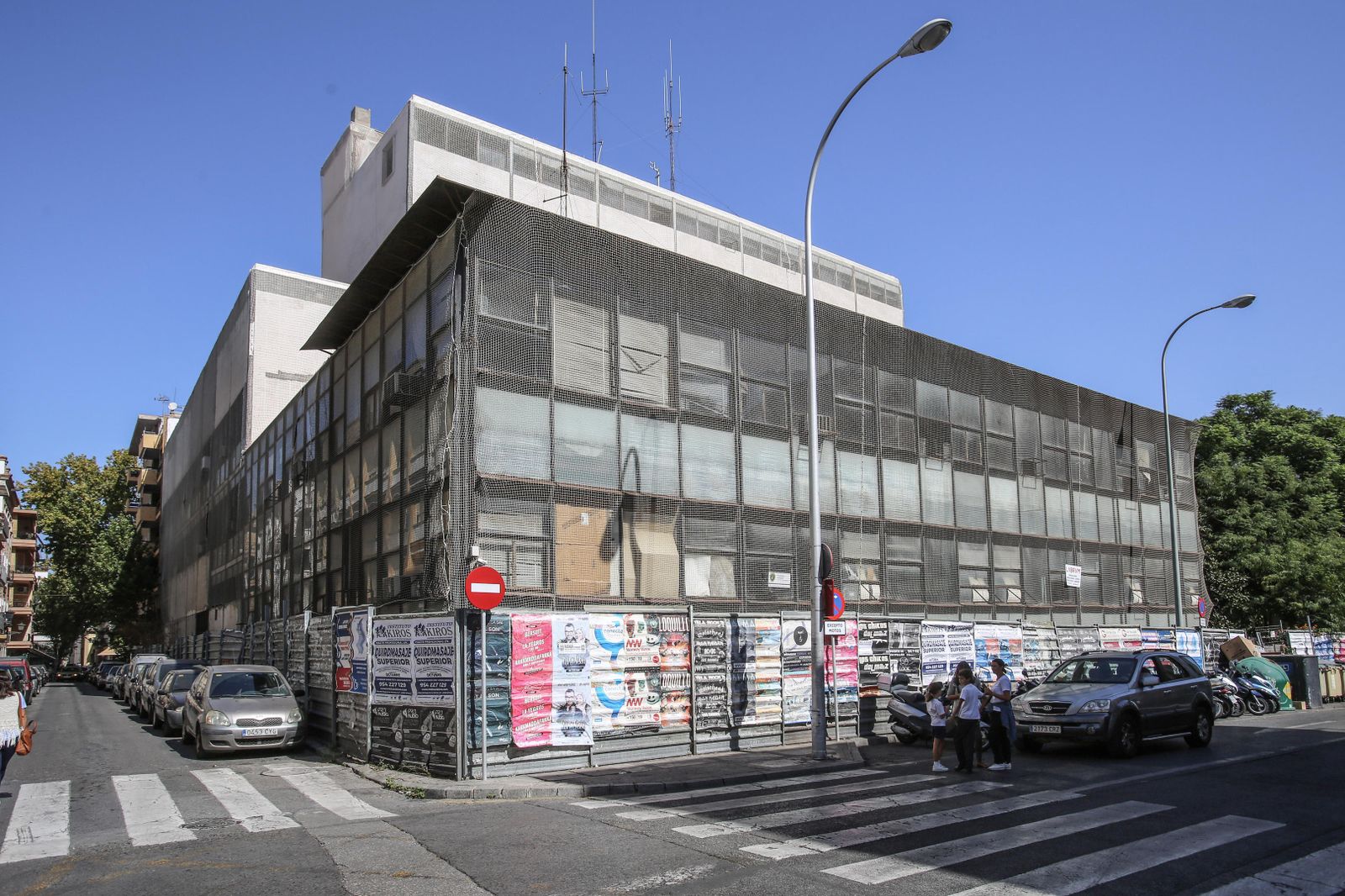 El edificio de la antigua comisaría de Policía de la Gavidia.