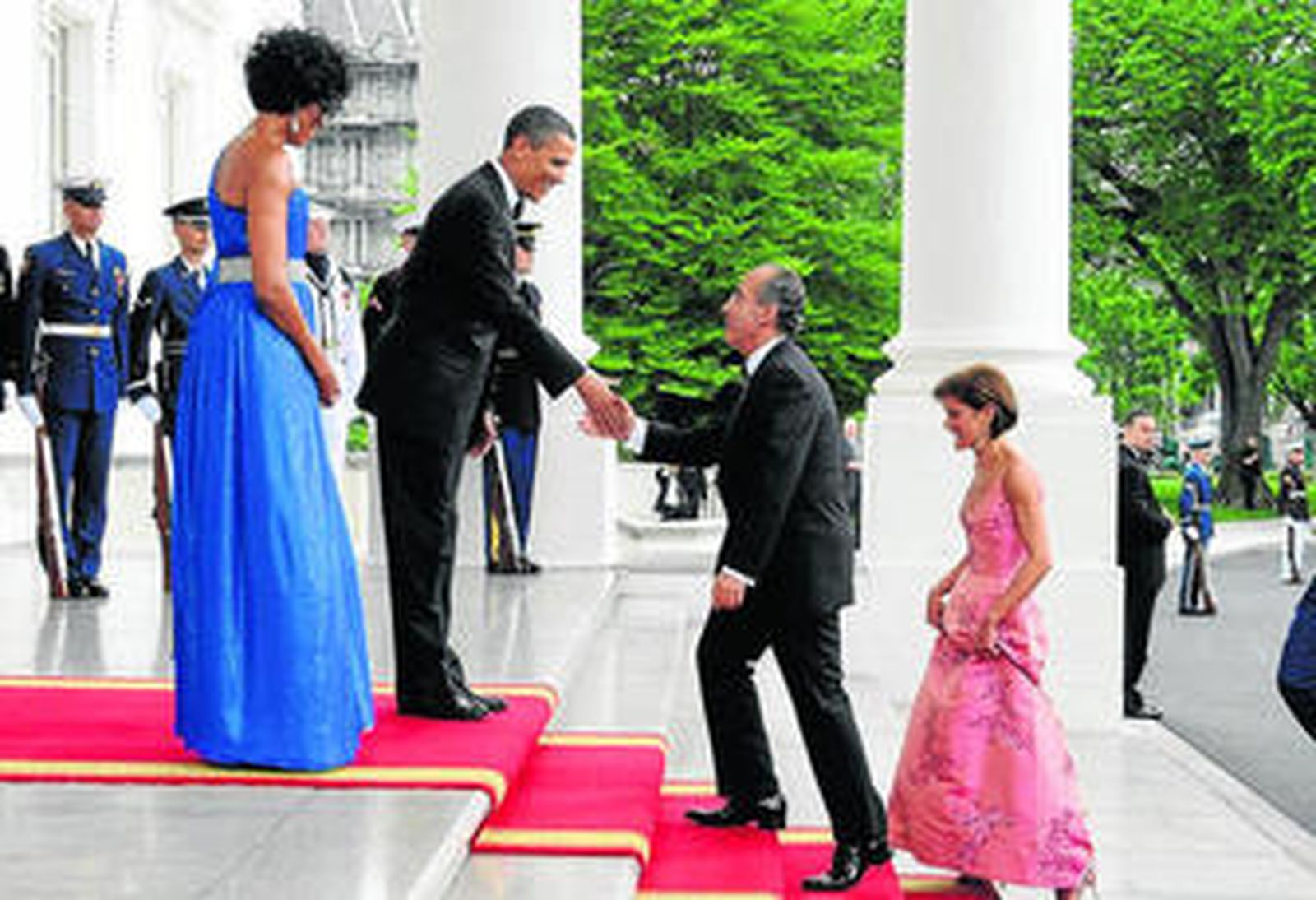 Obama y su mujer, Michelle, recibían a Felipe Calderón y su esposa, Margarita Zavala, ayer en Washington.