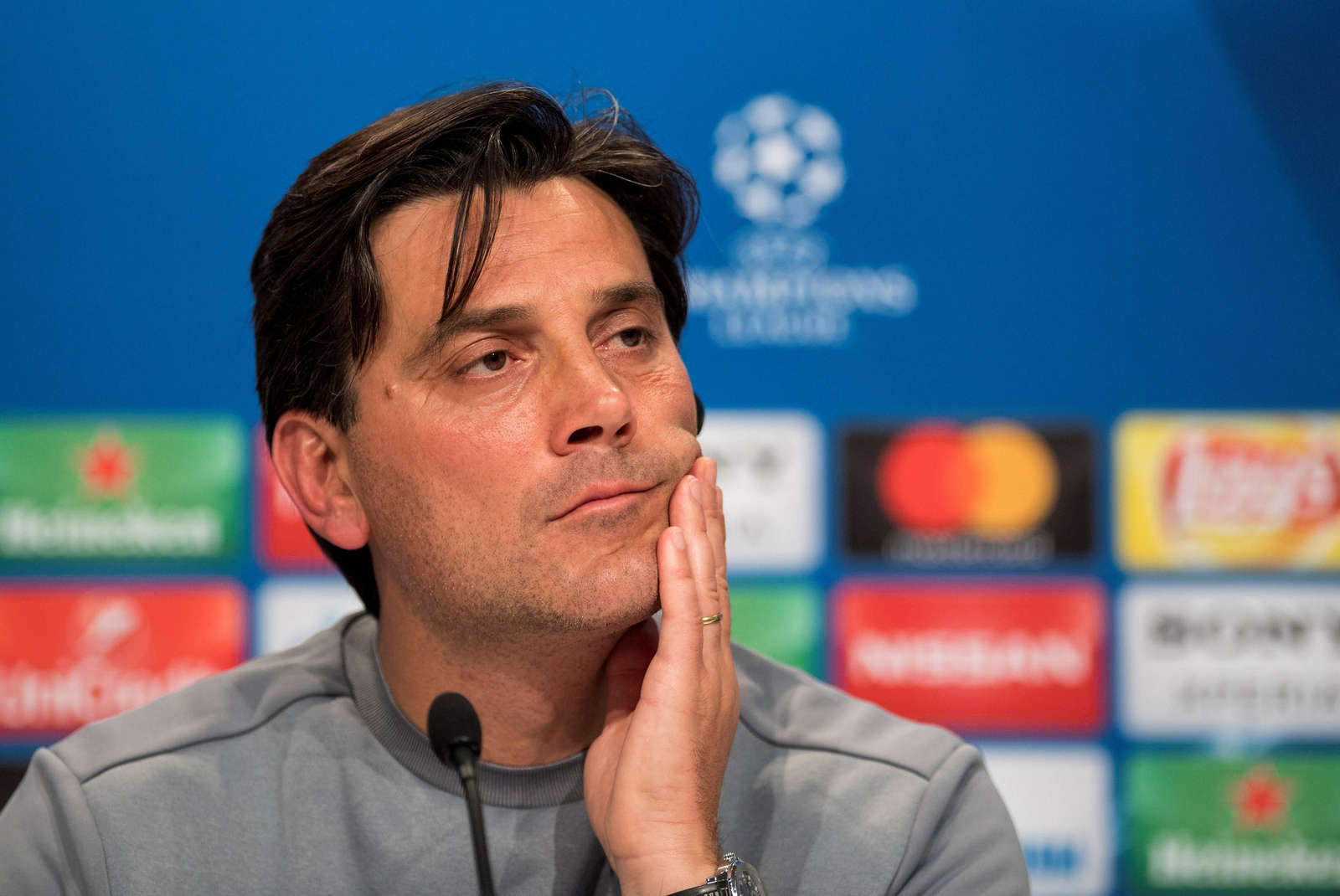 Montella, en la sala de prensa del Allianz Arena.