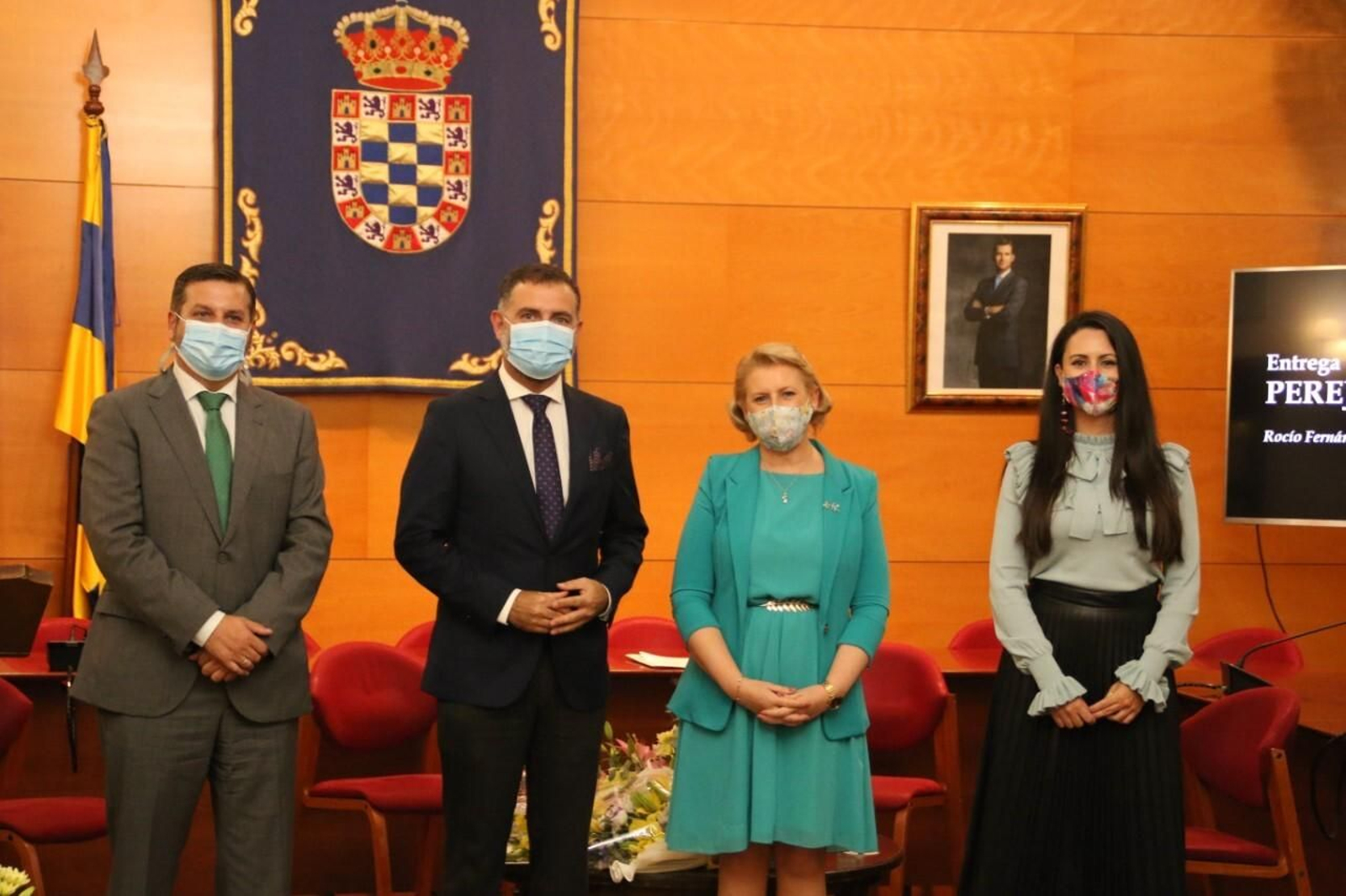 El acto de enterga se ha desarrollado en el Ayuntamiento de Moguer. El acto de enterga se ha desarrollado en el Ayuntamiento de Moguer.