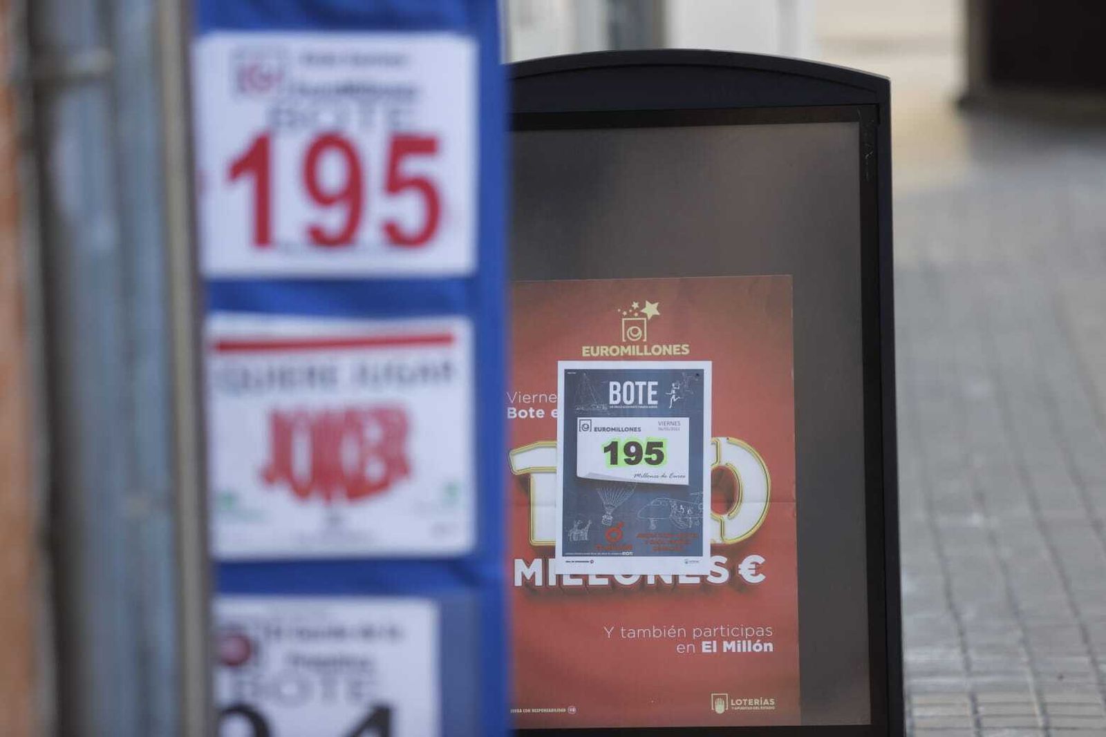 El bote de 195 millones de la semana pasada se quedó sin ganador.