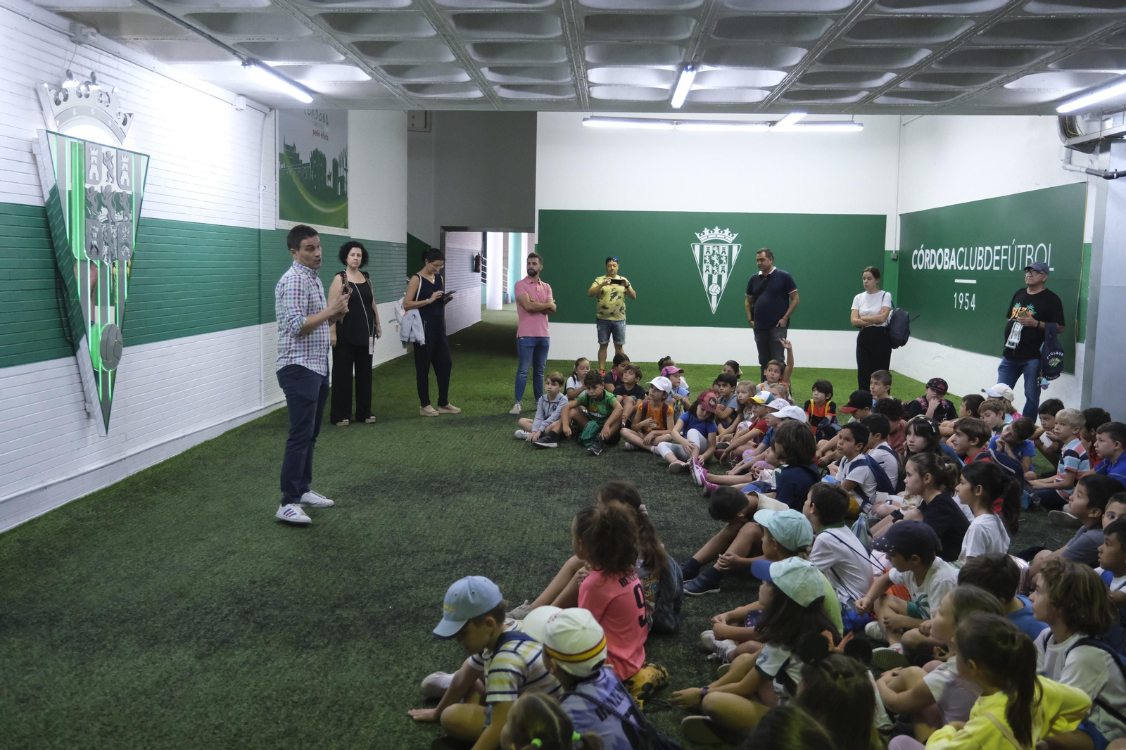 Las mejores imágenes de la primera clase del Aula Blanquiverde del Córdoba CF