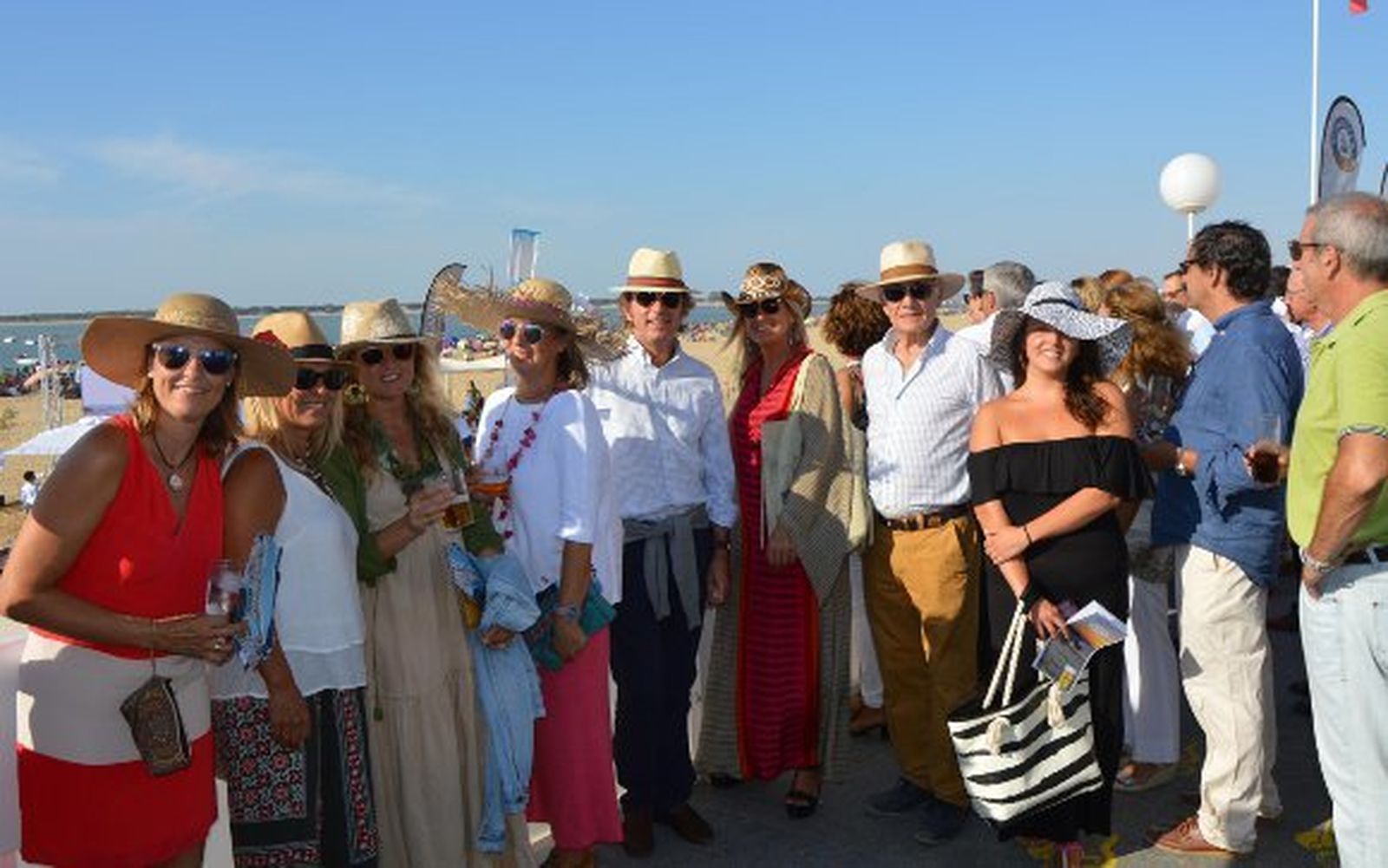Pilar Fernández Cuadrado, Encarna Cordón, Paloma y María Ridruejo, Íñigo Miranda, Carolina Bermejillo y Sebastián Alonso de Medina.  Foto: Ignacio Casas de Ciria