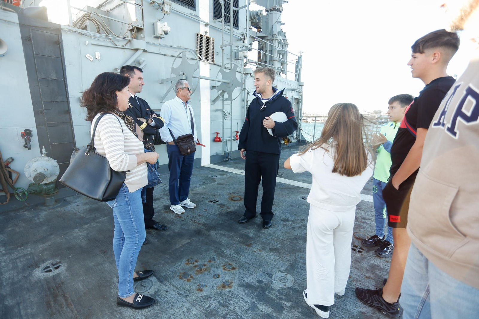 Fotos de la jornada de puertas abiertas del patrullero 'Vigía' en el Puerto de Algeciras