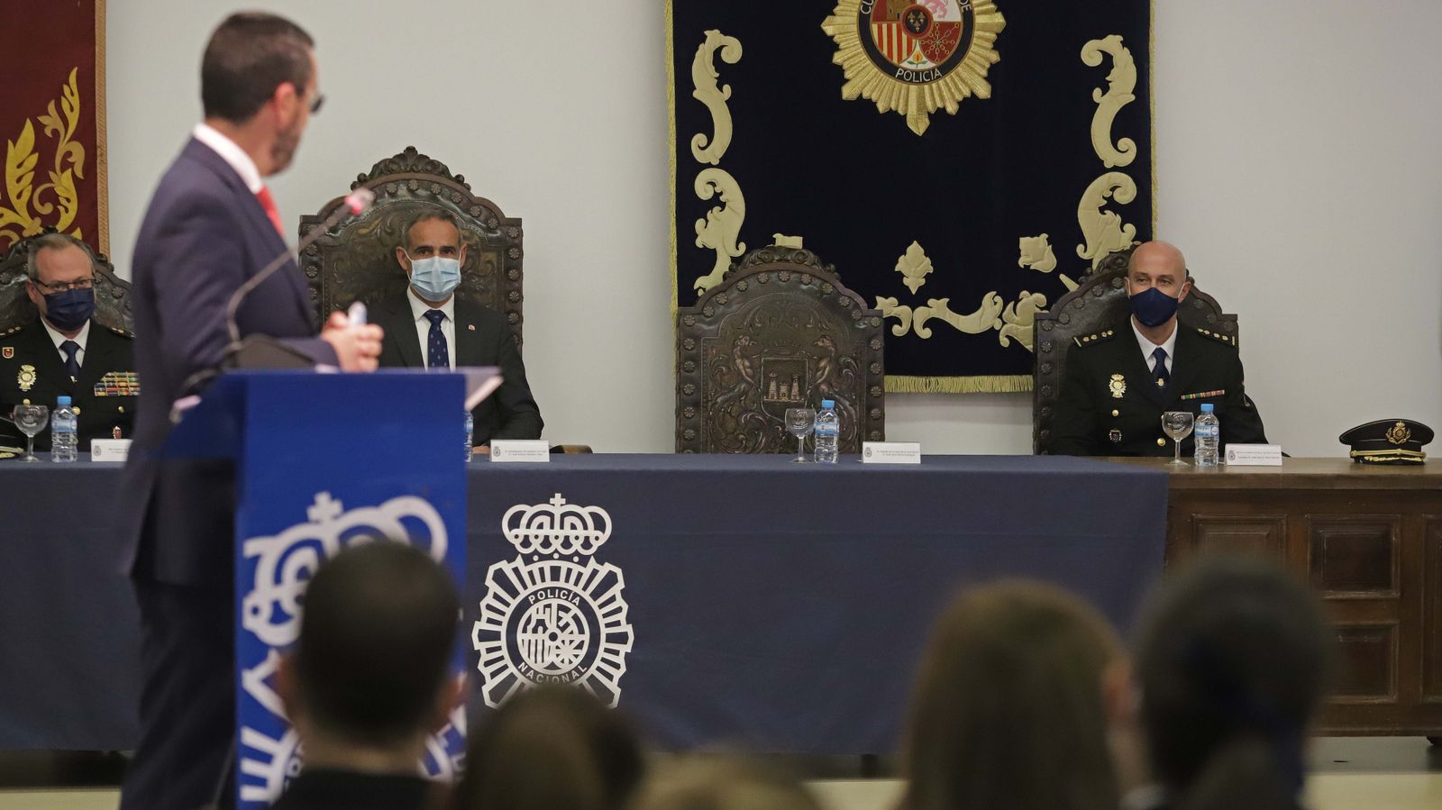 Fotos de la jura de cargo del nuevo comisario de la Policía Nacional en La Línea