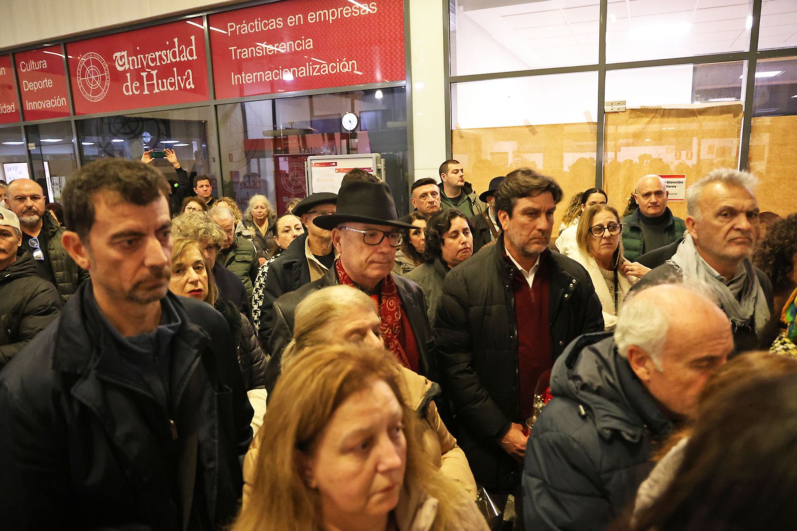 Las fotografías de la vigilia por los fallecidos en el accidente de tren  de Adamuz