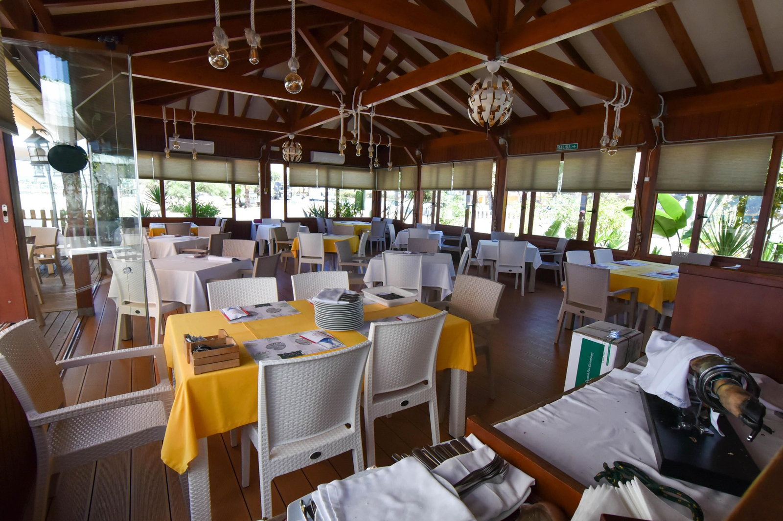 La ruta del espeto por la playa de La Línea