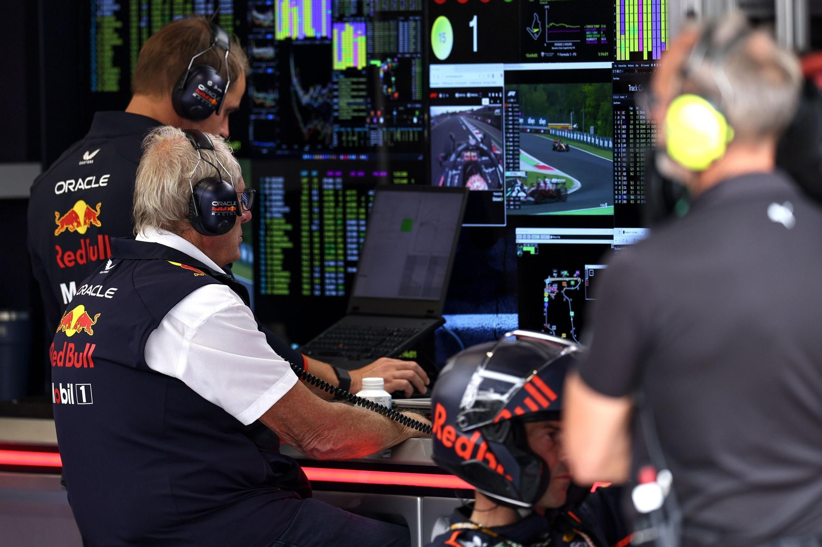 Formula One Hungarian (14136935).jpg