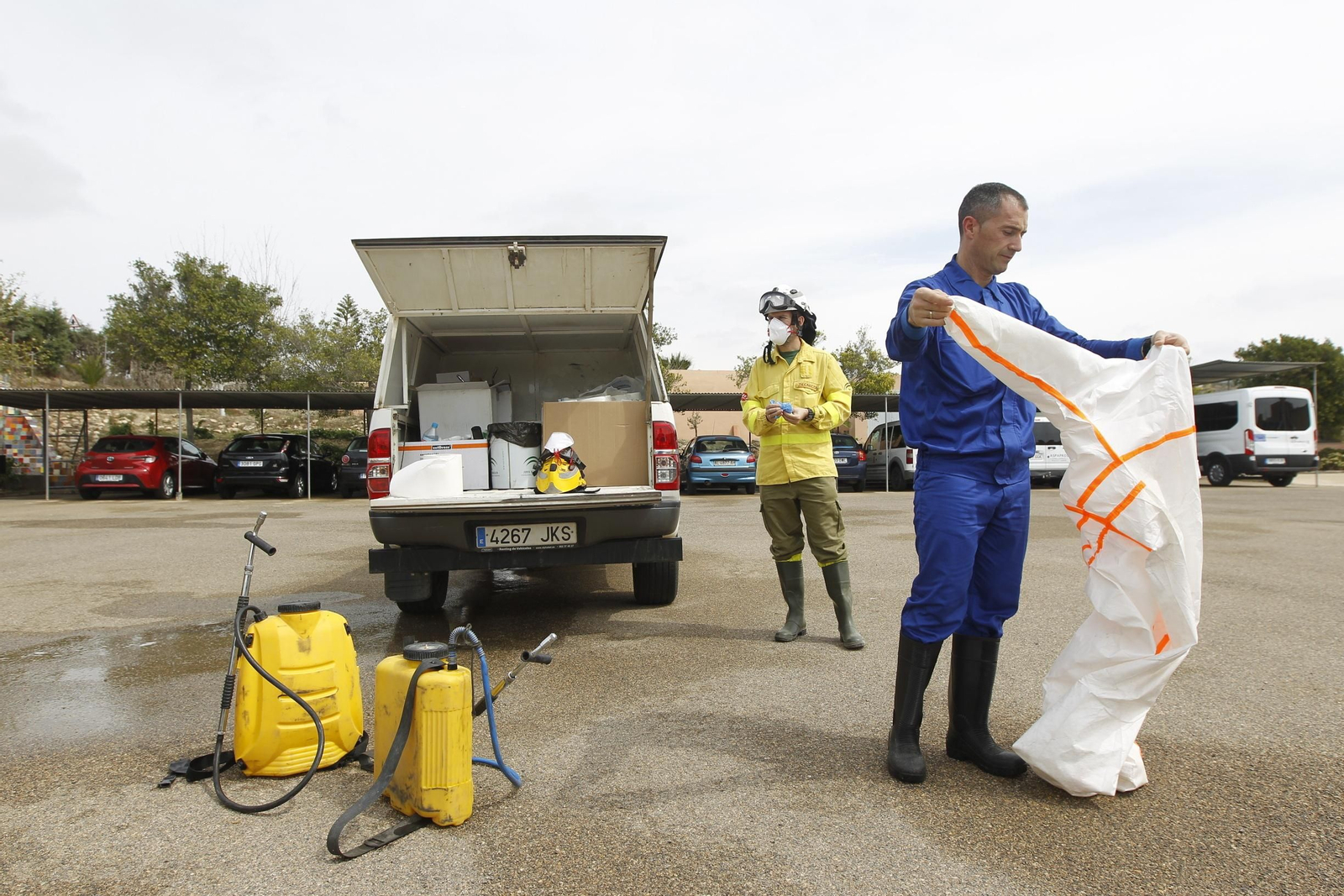 Fotogalería actuación INFOCA y UME por el coronavirus en Almería. Covid-19