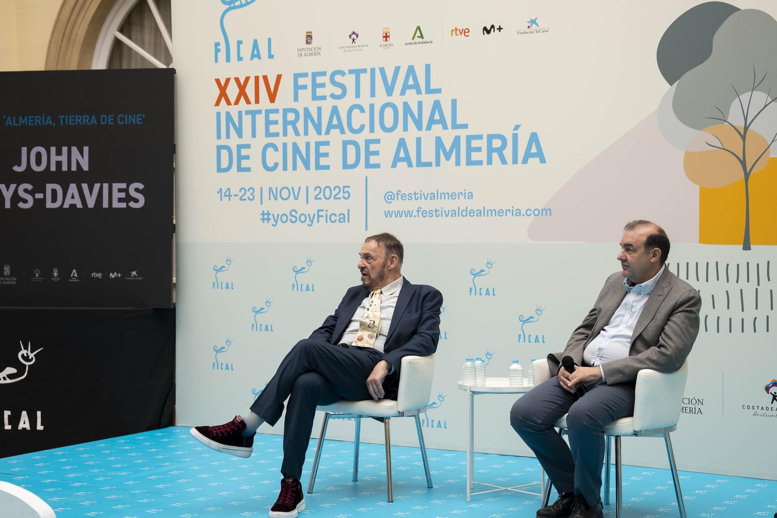 La estrella a JOHN RHYS-DAVIES luce en el paseo de la fama de Almería
