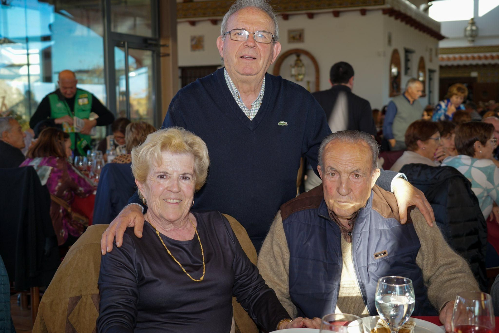 300 mayores de Vícar celebran las fiestas por todo lo alto en la Bodega Cuatro Vientos de Murta