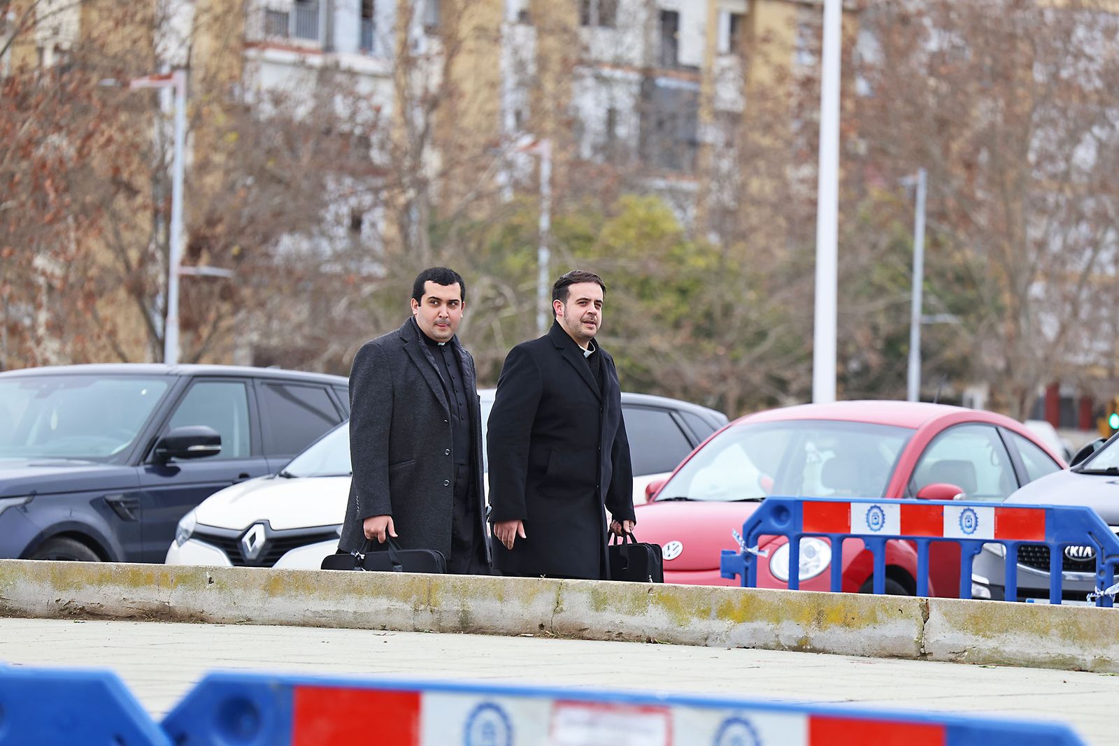 Fotografías del ambiente previo a la Misa funeral por las víctimas del accidente ferroviario