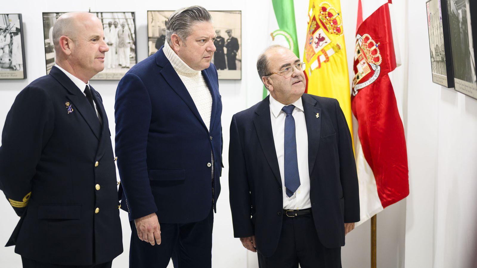 El concejal de Cultura inauguró la muestra.