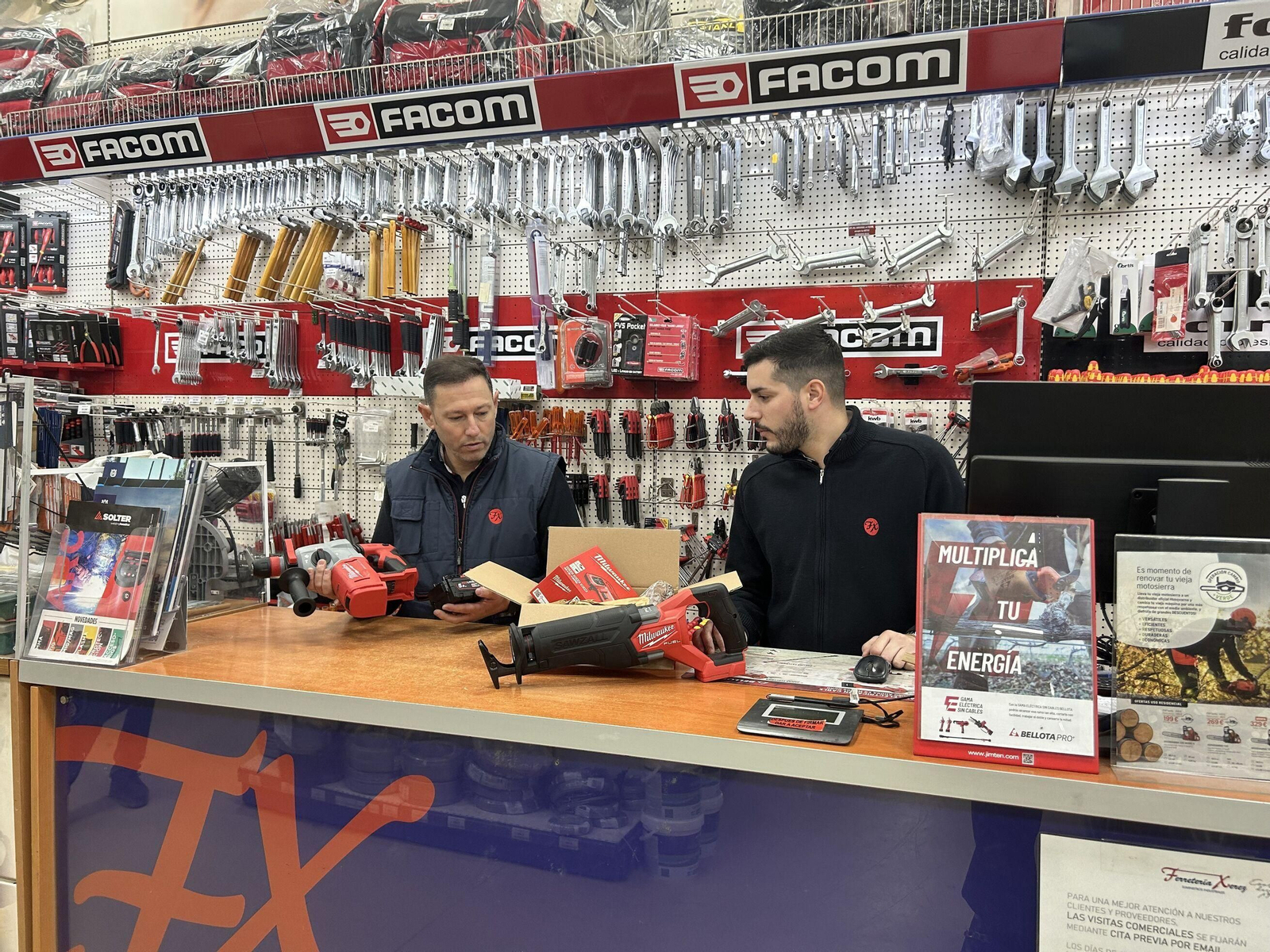 Jornadas de puertas abiertas el 15 de febrero en Ferreteria Xerez para la presentacion de la nueva implantacion Milwaukee