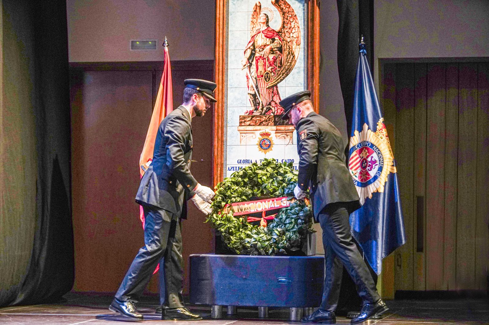 Celebración en Granada del tributo a los policías víctimas del terrorismo