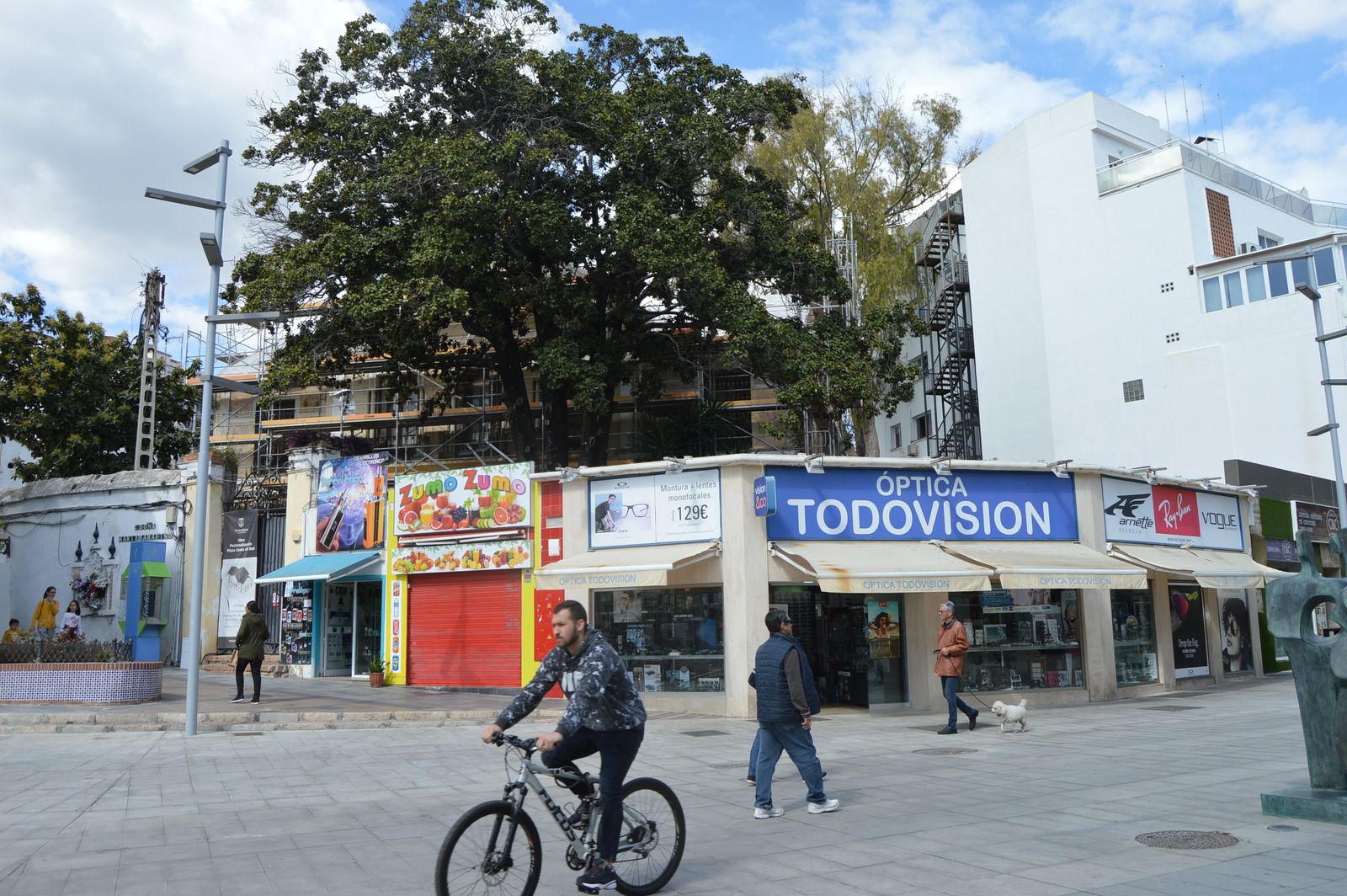 Los locales afectados por la integración de María Barrabino presentan alegaciones