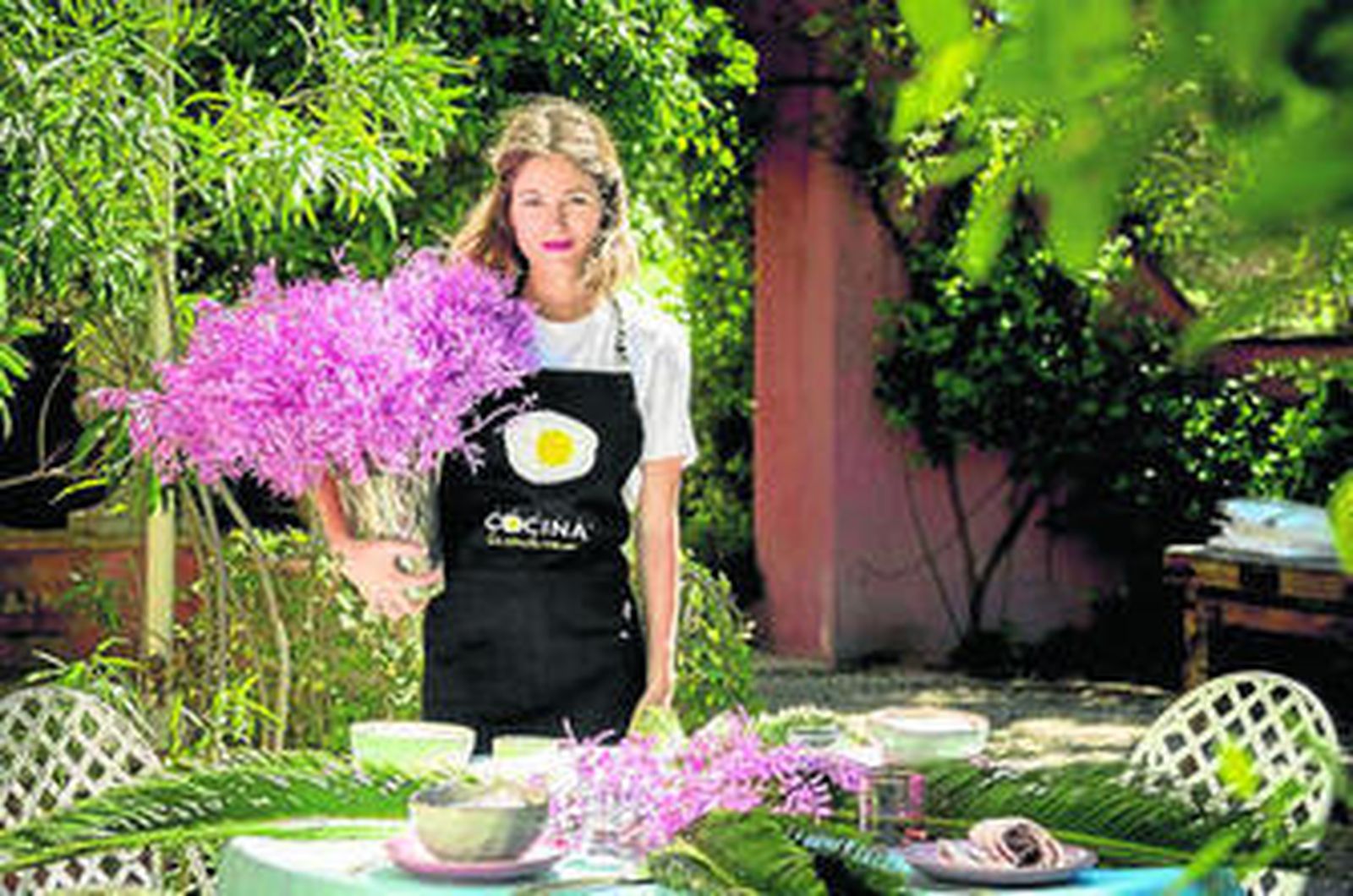 La 'food stylist' italiana se encarga de decorar las mesas en el programa de Canal Cocina.